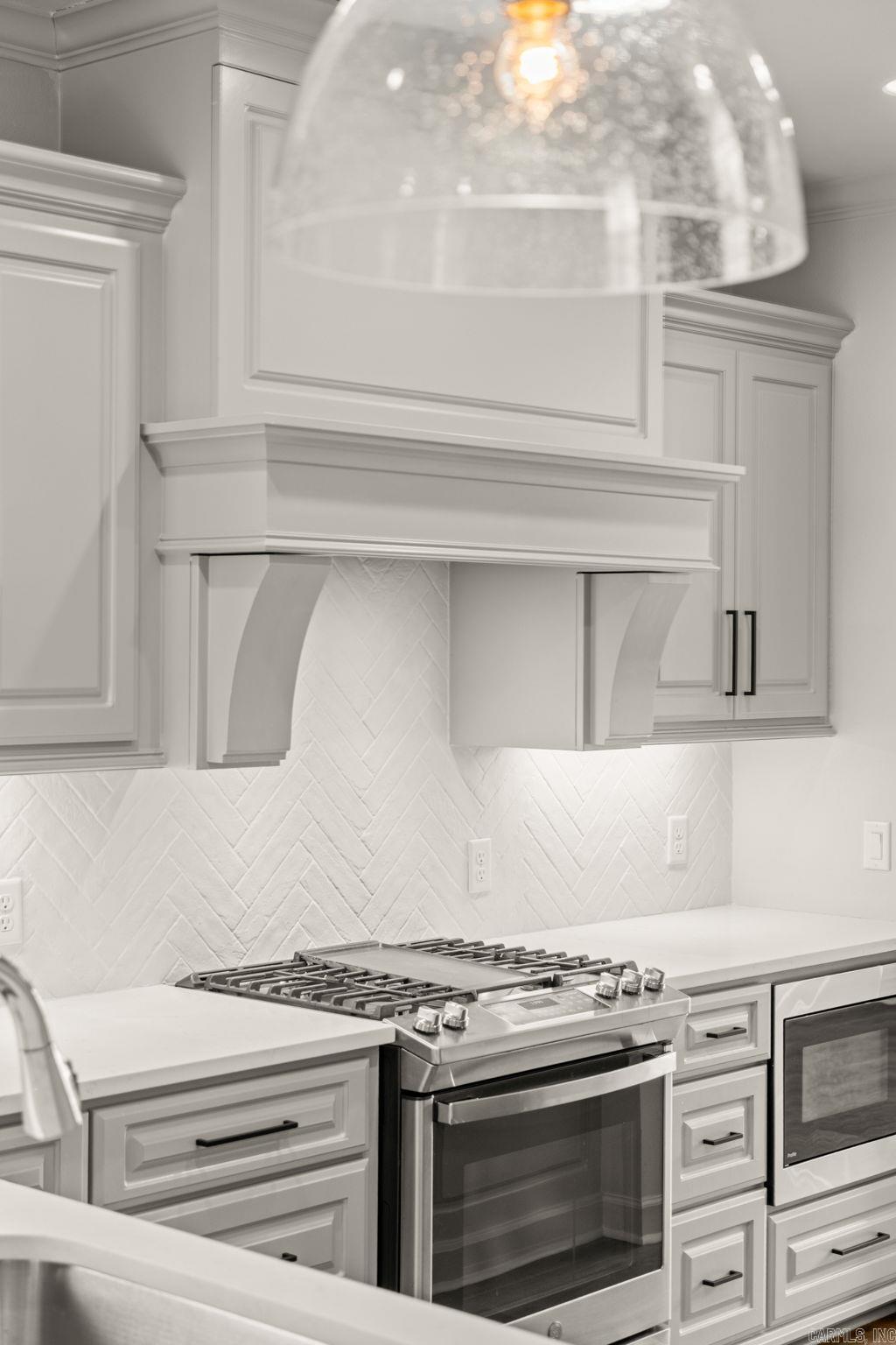 6 Piper  Little Rock, AR