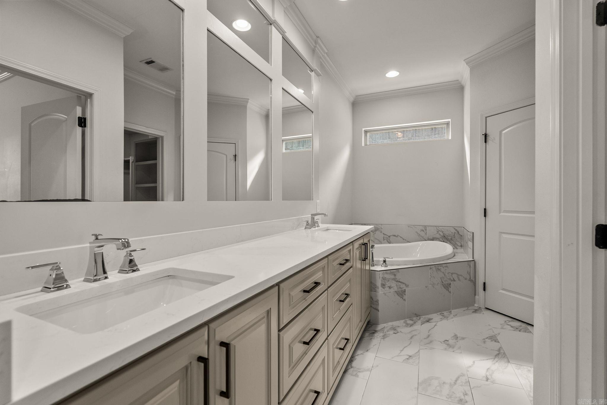 6 Piper  Little Rock, AR