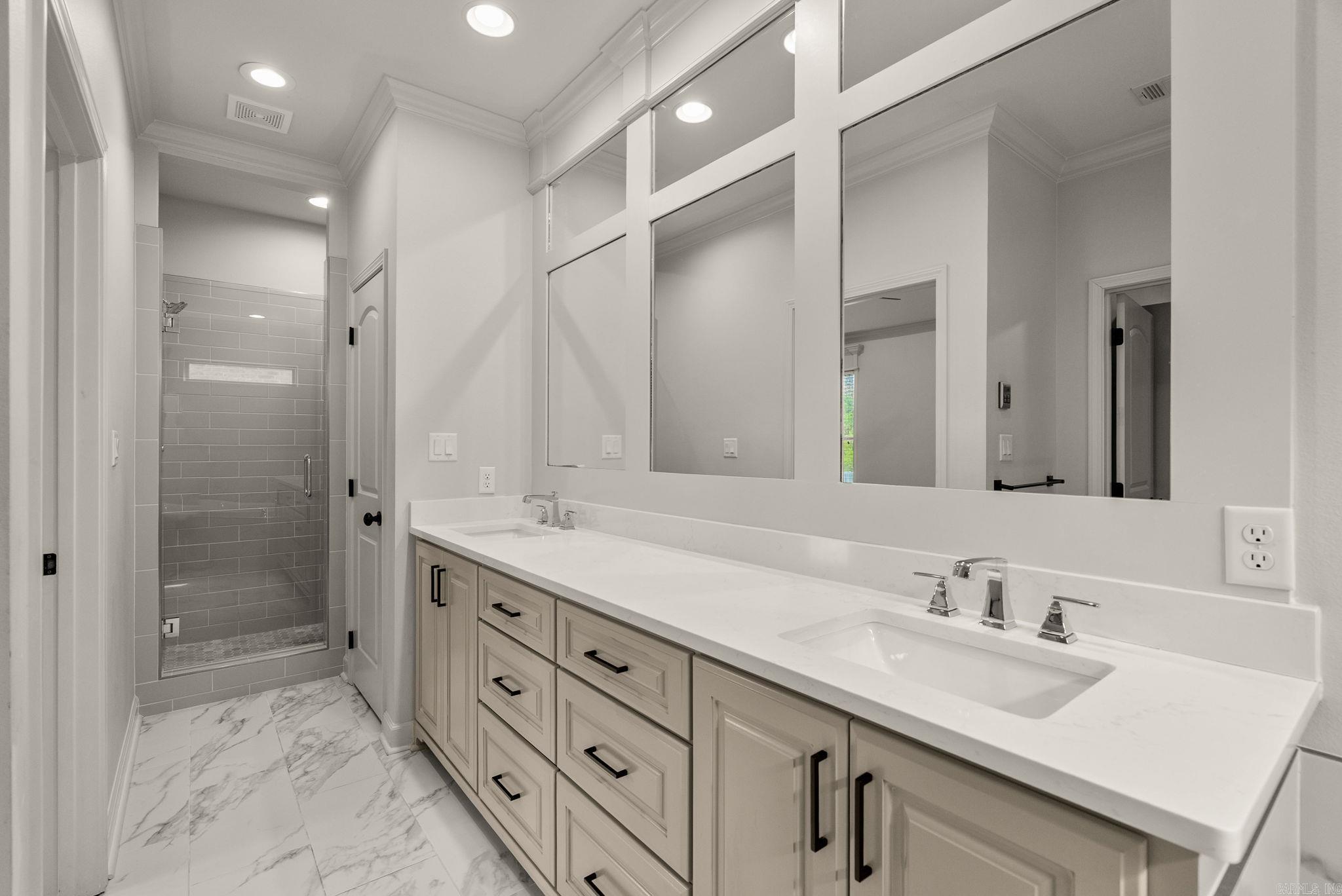 6 Piper  Little Rock, AR