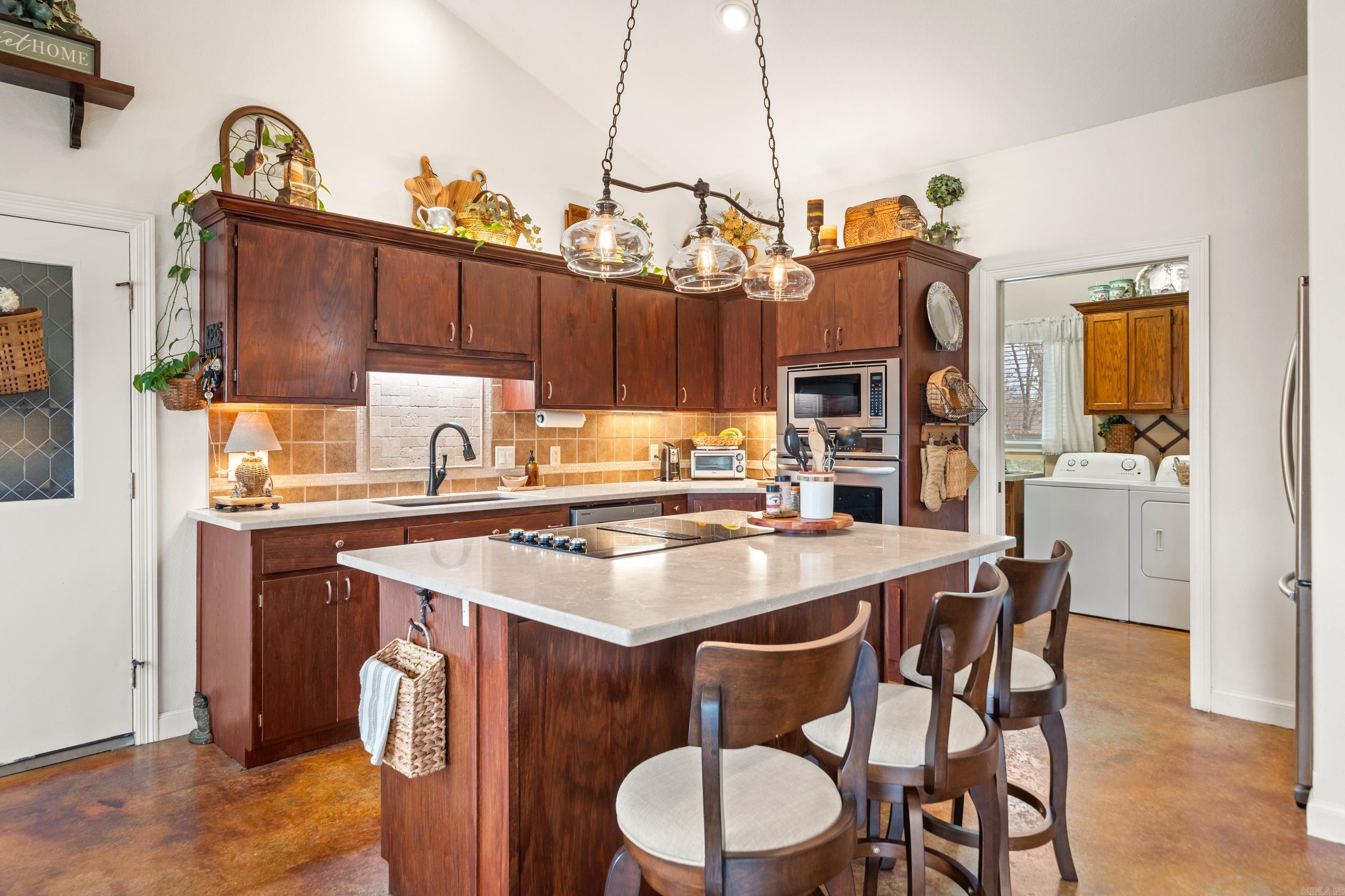 188 Elcano Hot Springs Village, AR 71909-0000