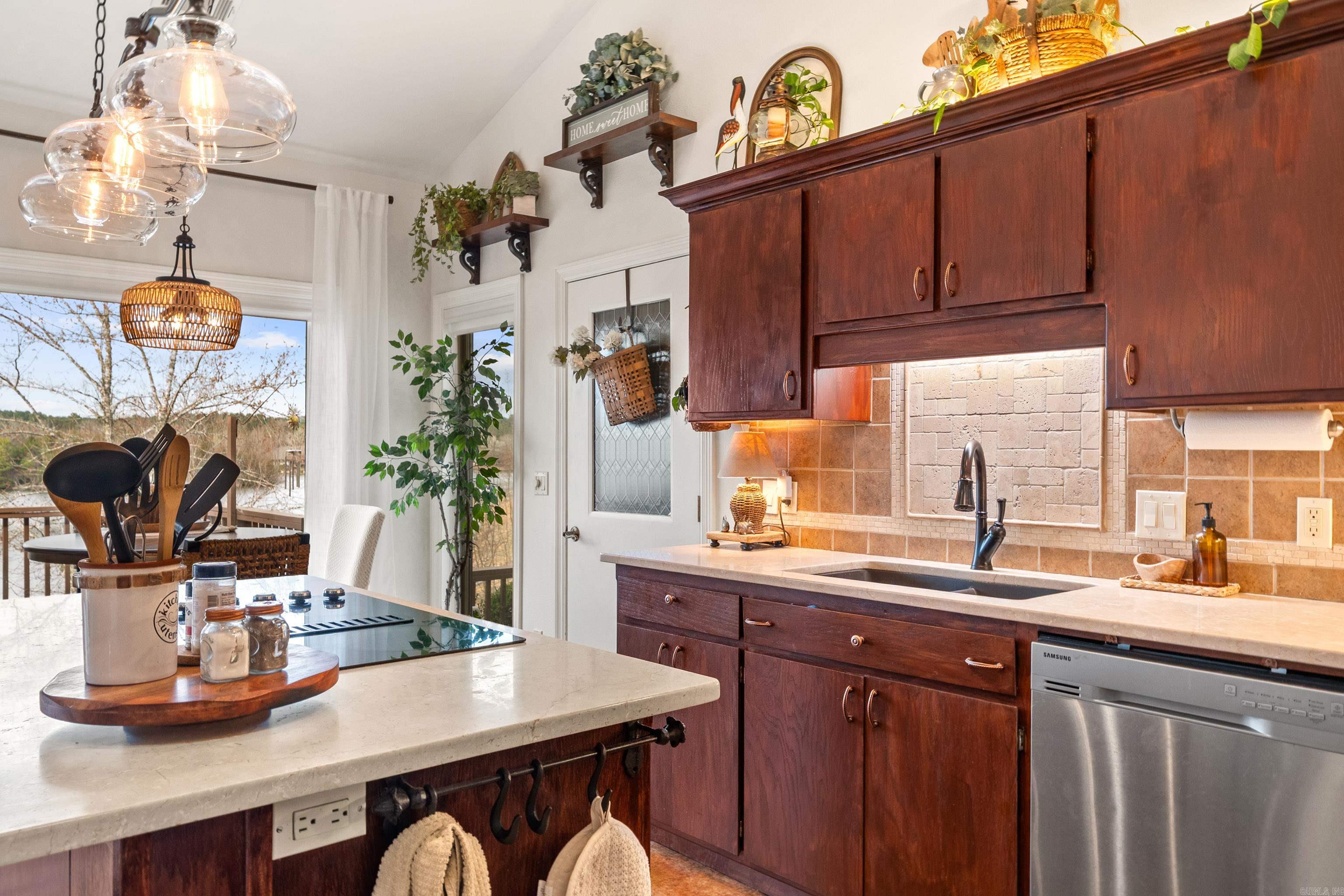 188 Elcano Hot Springs Village, AR 71909-0000