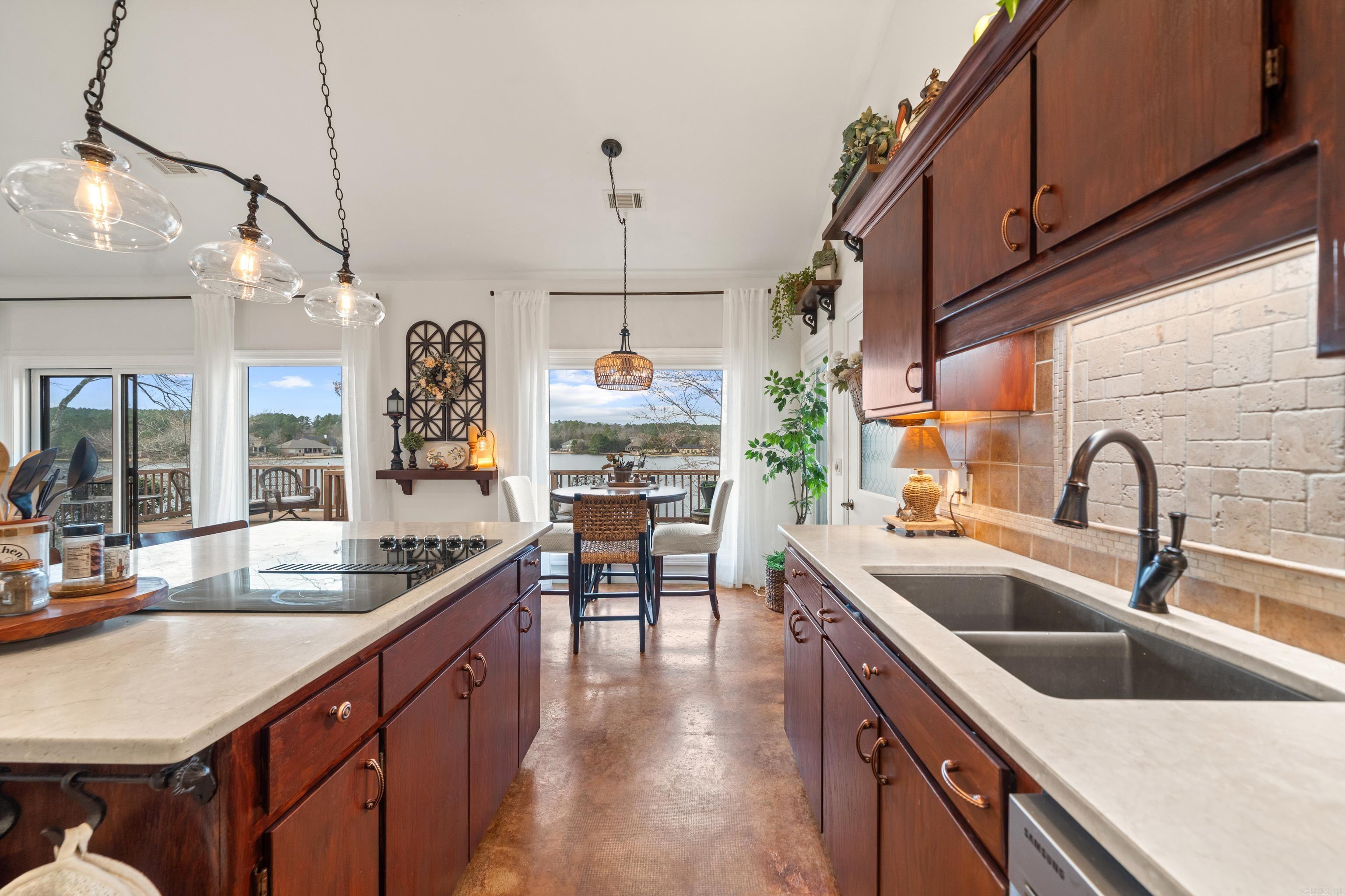 188 Elcano Hot Springs Village, AR 71909-0000