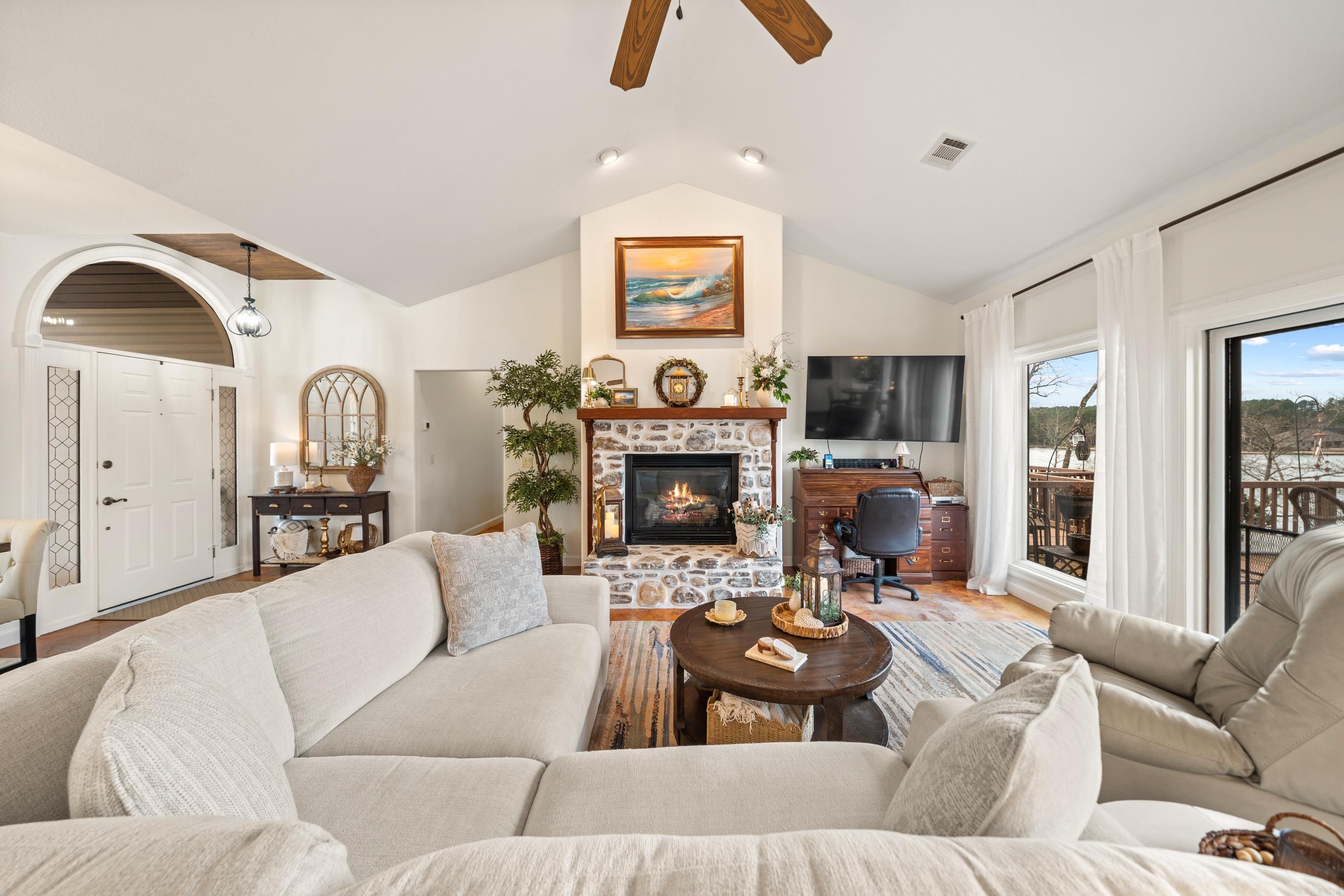 188 Elcano Hot Springs Village, AR 71909-0000