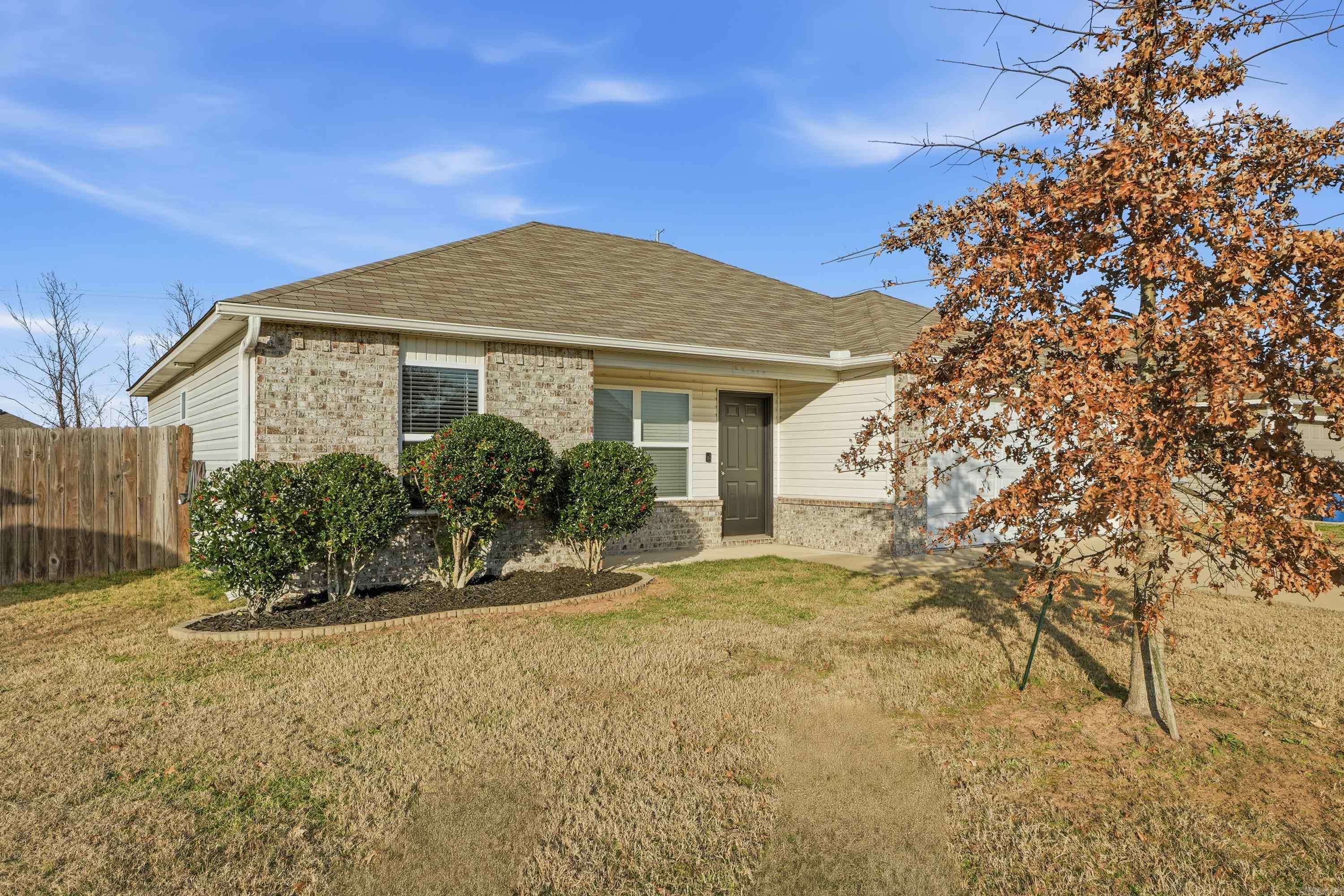 1801 Yarrow Dr  North Little Rock, AR