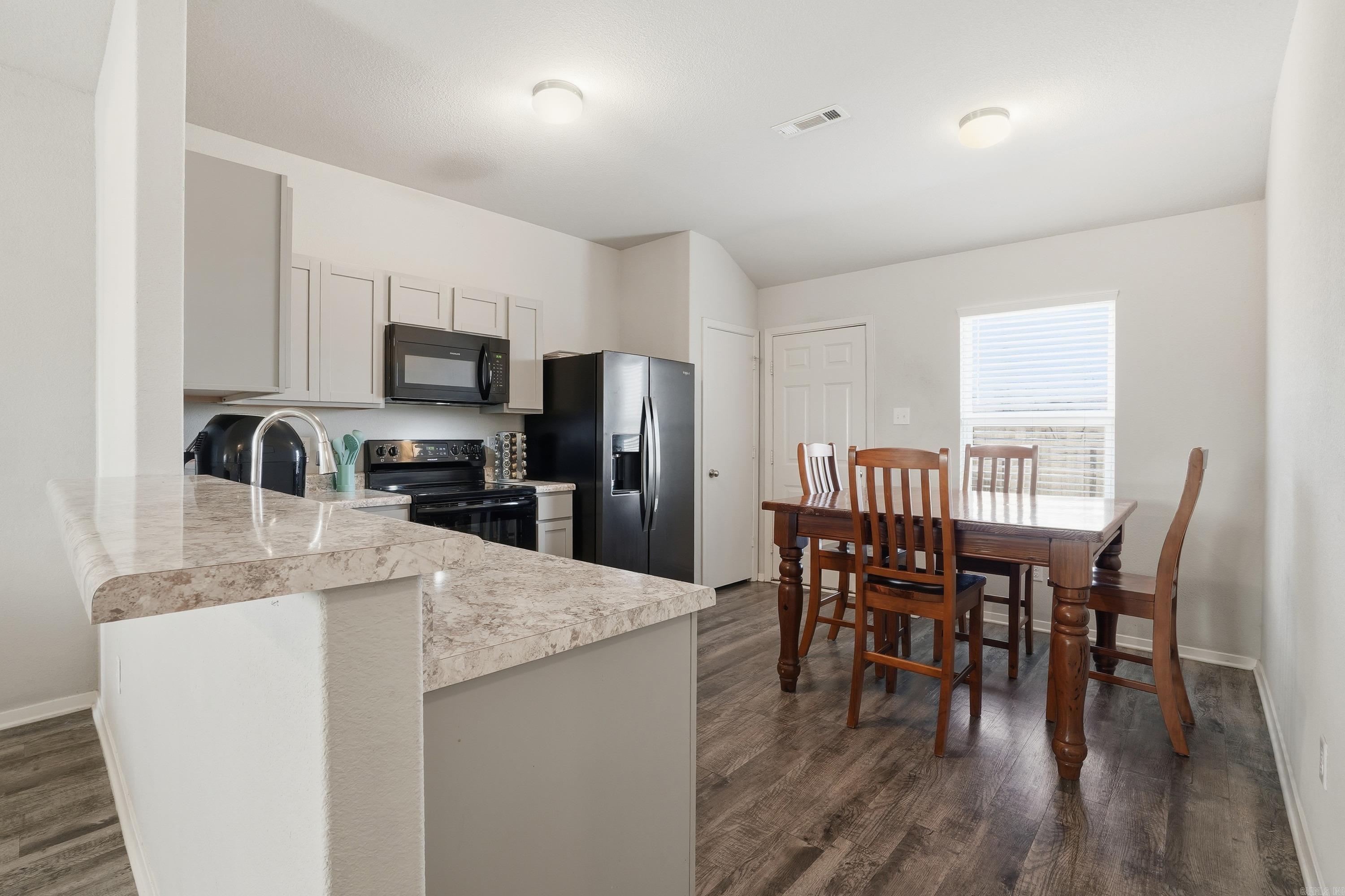 1801 Yarrow Dr  North Little Rock, AR