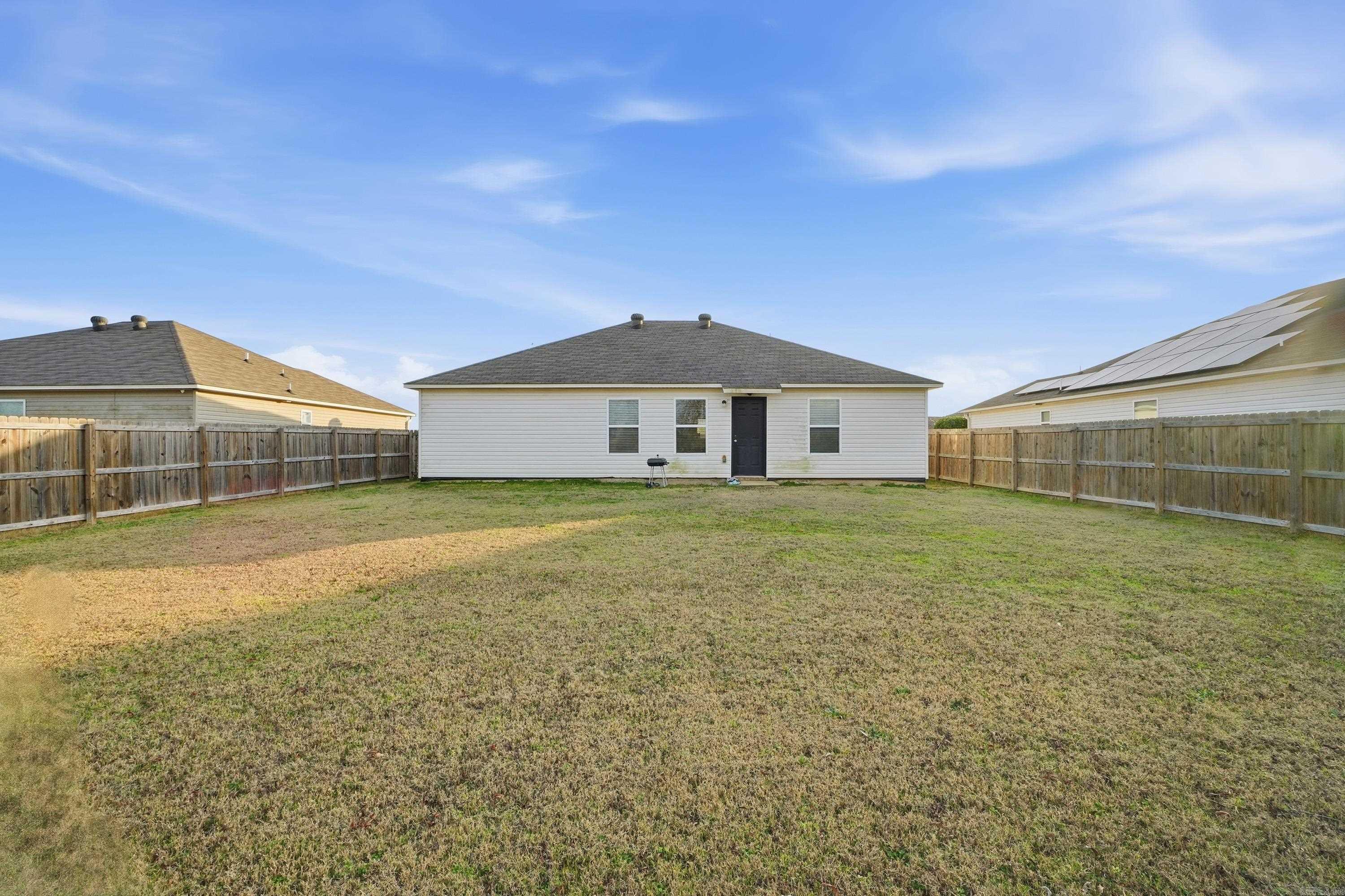 1801 Yarrow Dr  North Little Rock, AR