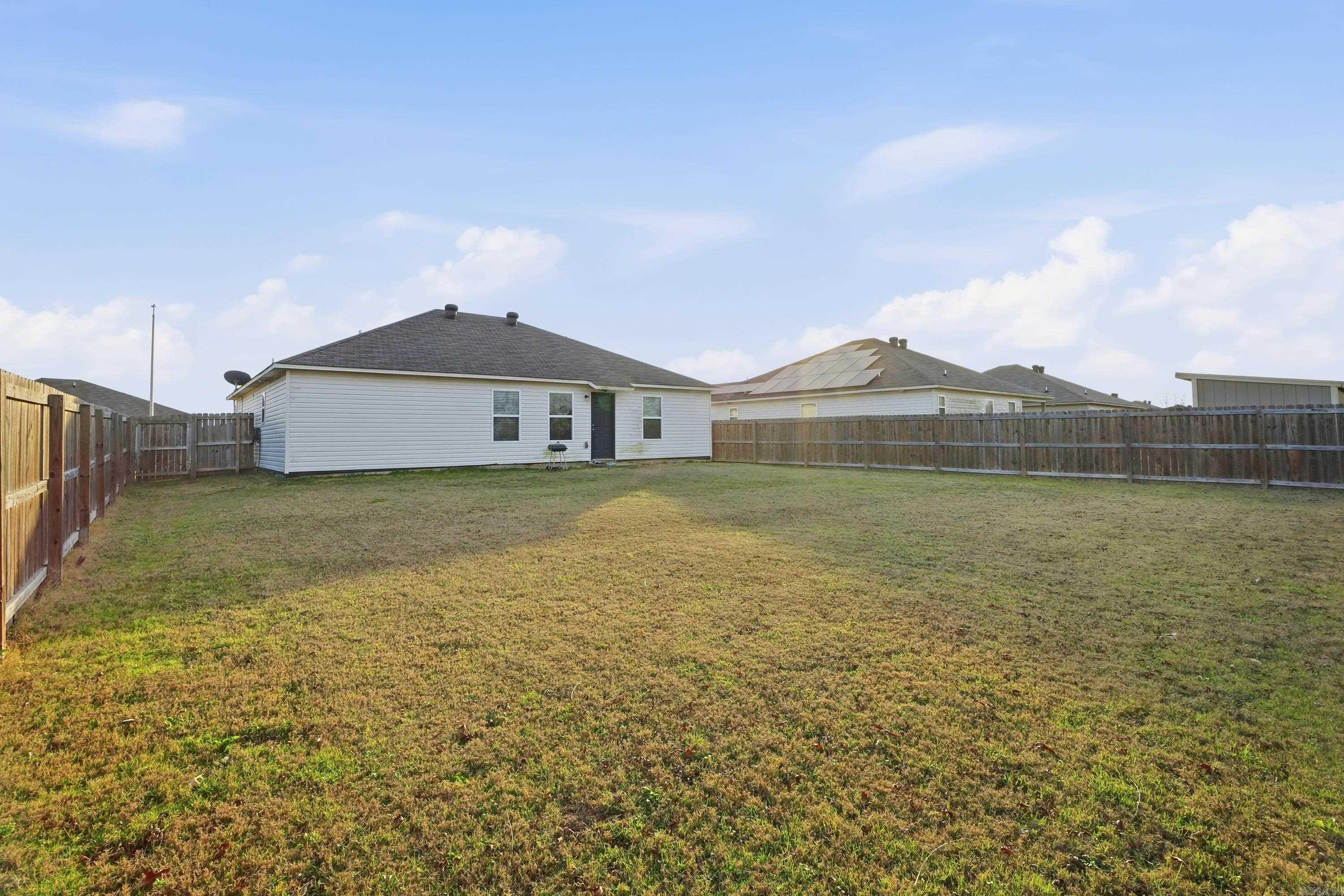 1801 Yarrow Dr  North Little Rock, AR