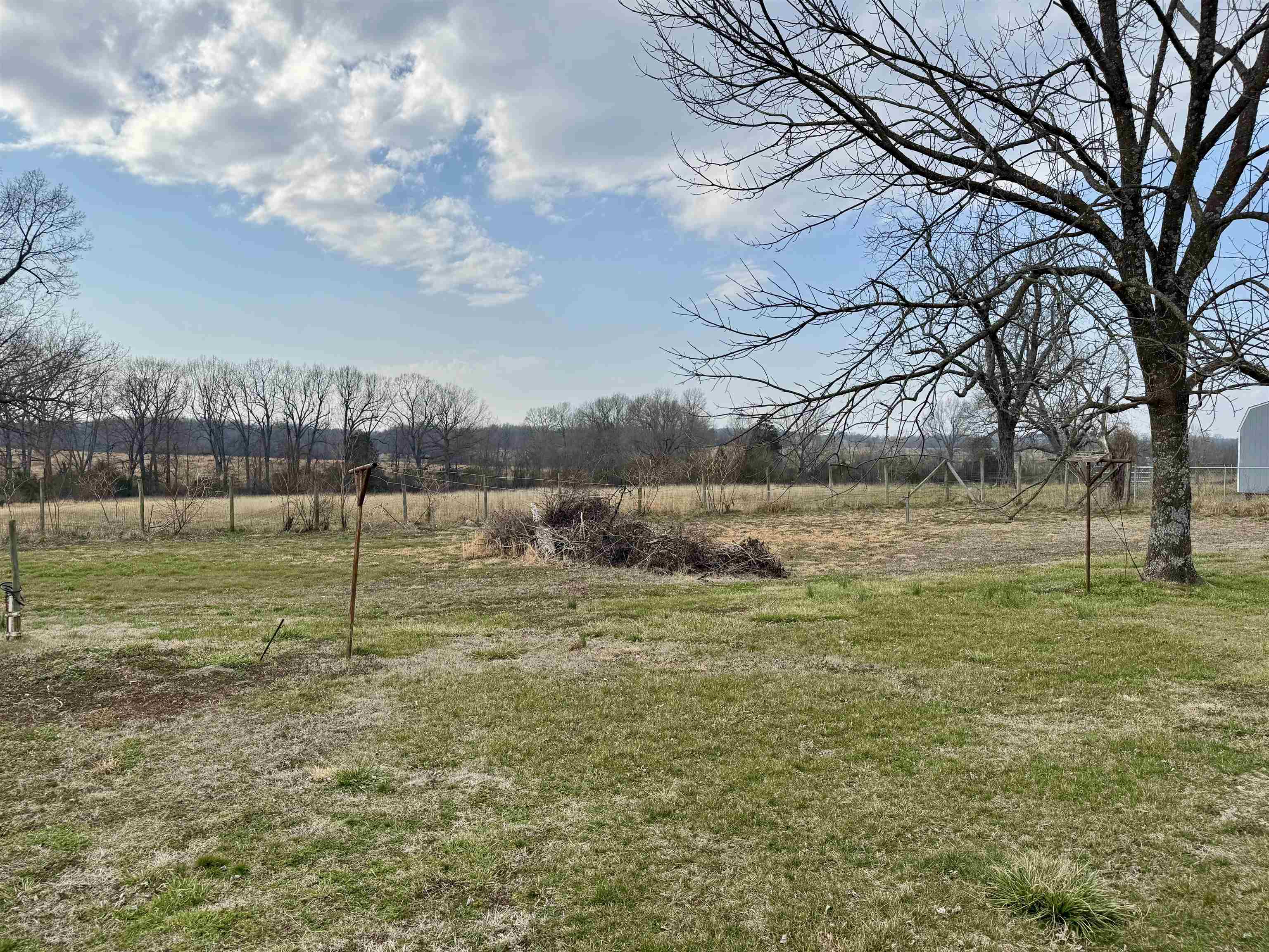 1699 AR 69B Hwy  Melbourne, AR