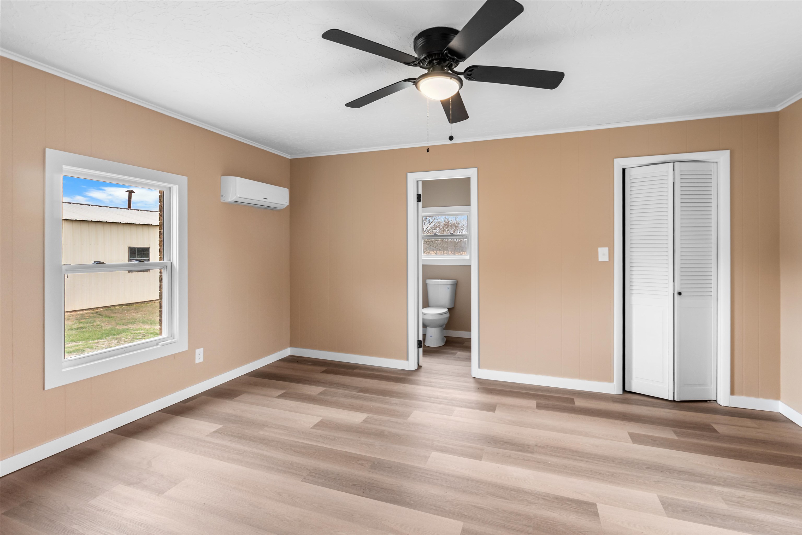 1699 AR 69B Hwy  Melbourne, AR