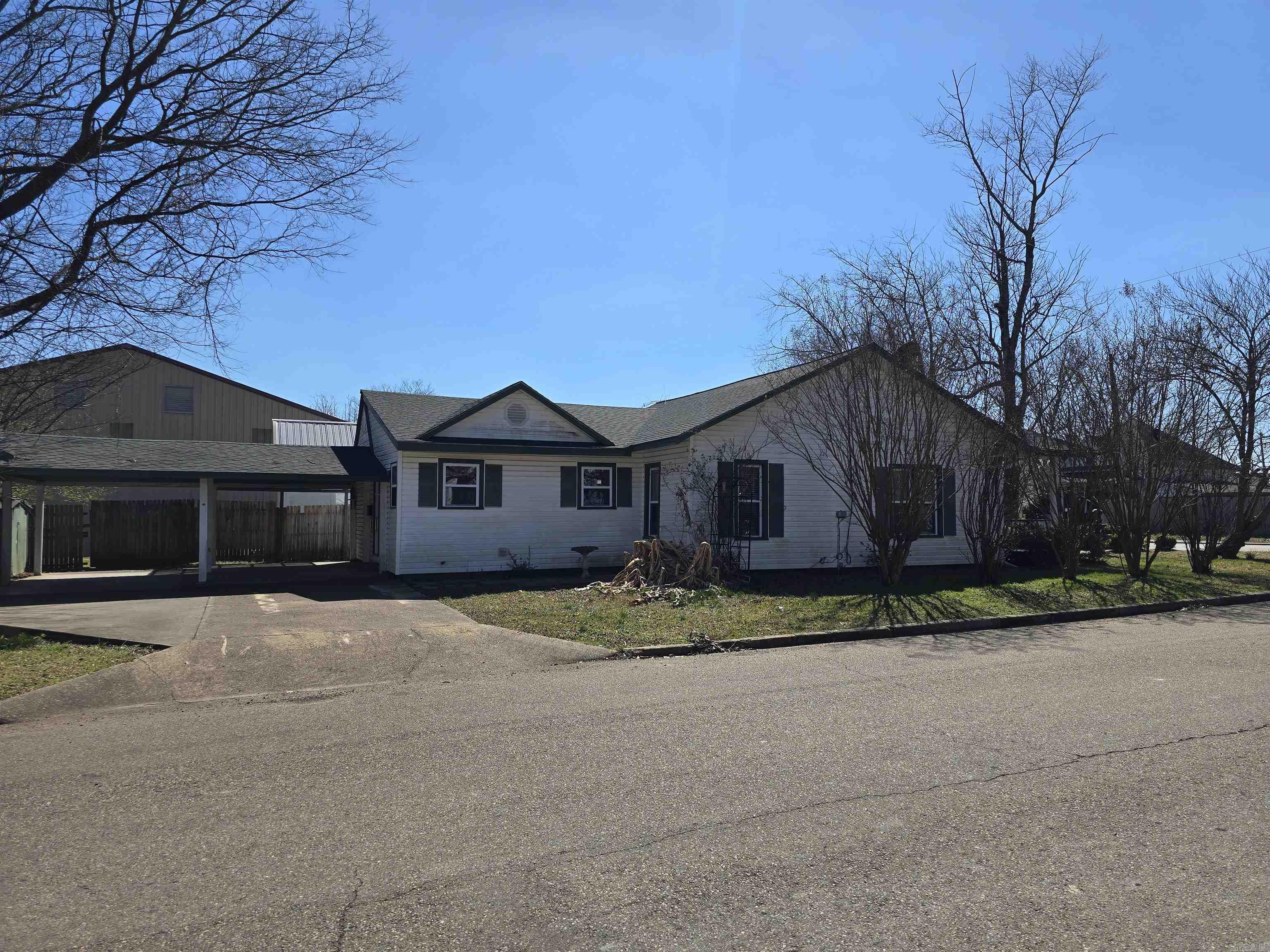 600 Fourth St  Mena, AR