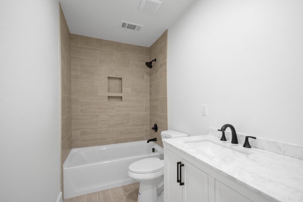 616 E Woodruff  Sherwood, AR