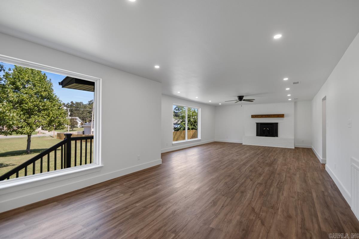 616 E Woodruff  Sherwood, AR