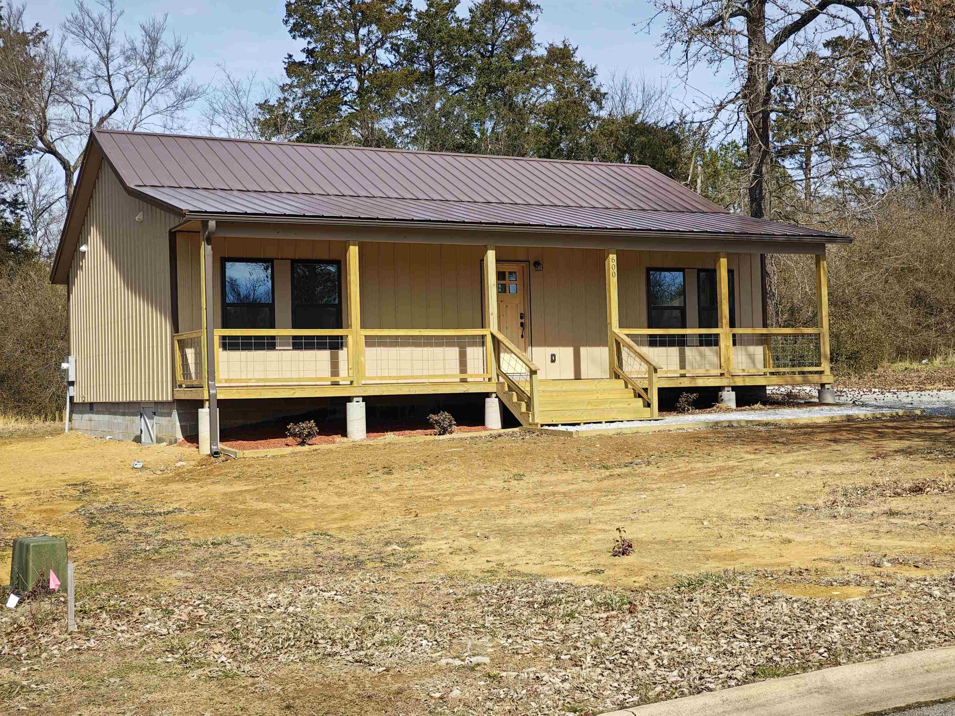 600 Frances Cove  Mountain View, AR