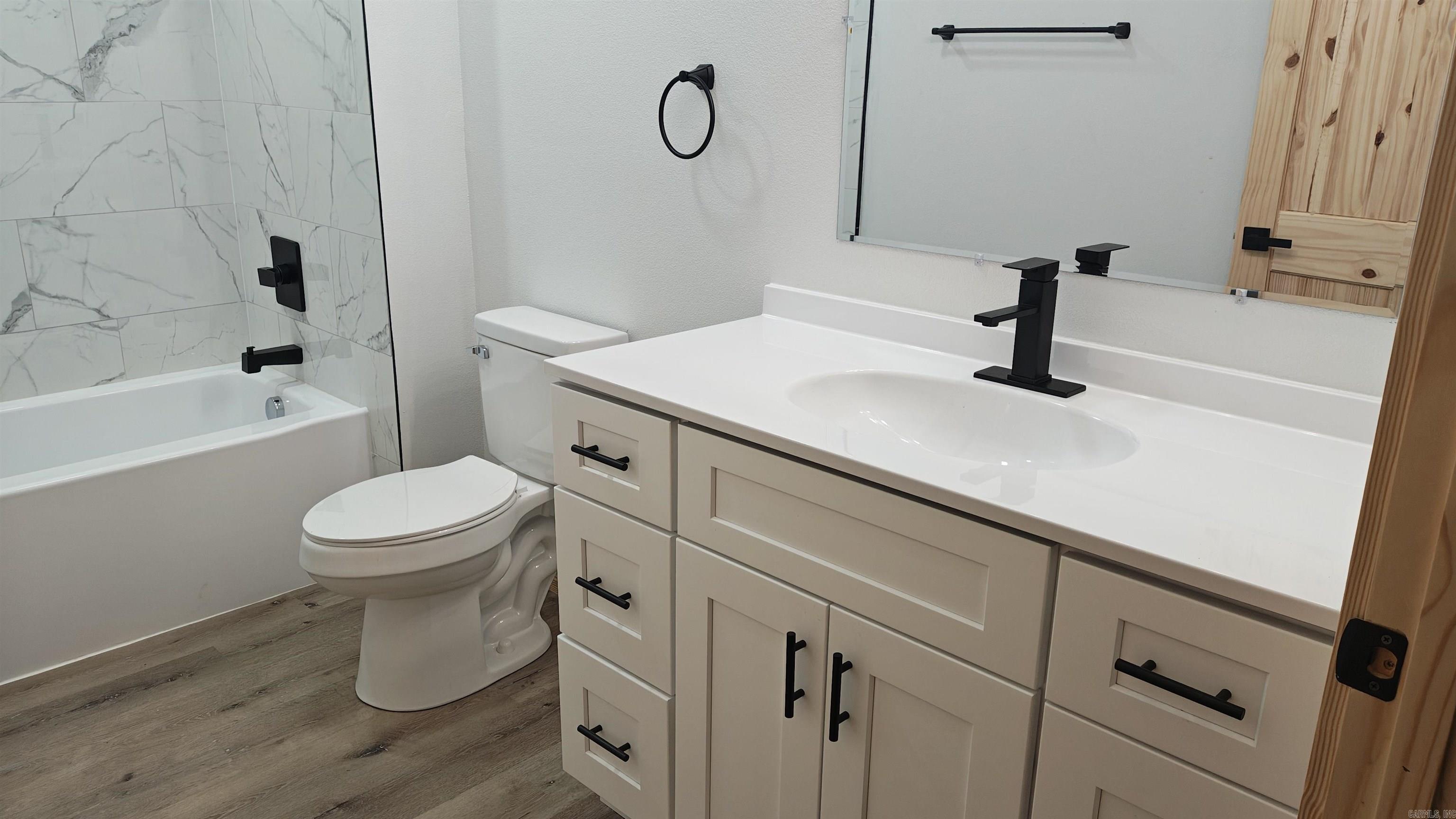 600 Frances Cove  Mountain View, AR