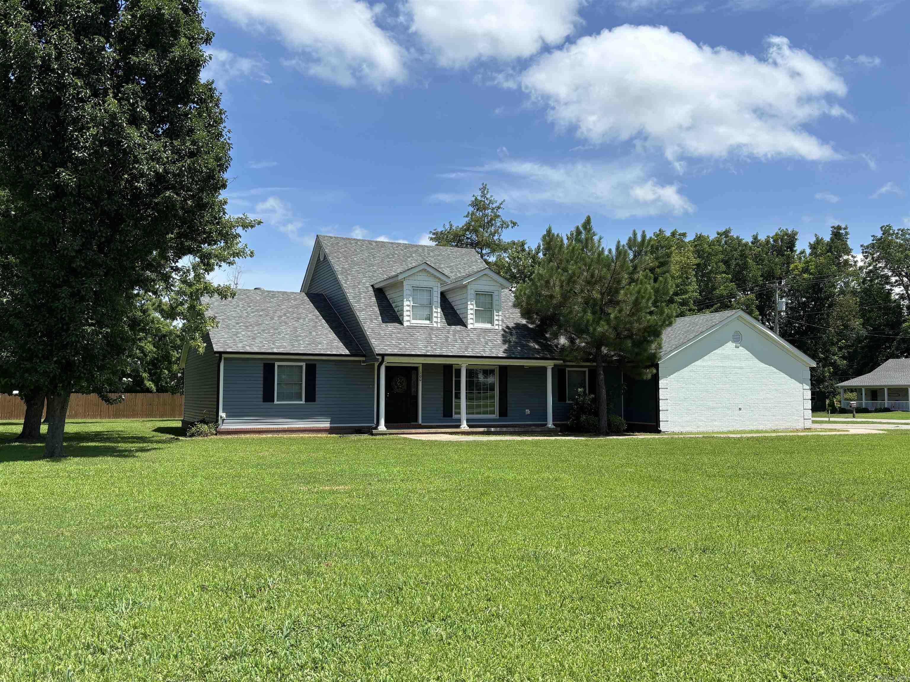 100 Charleston  Walnut Ridge, AR