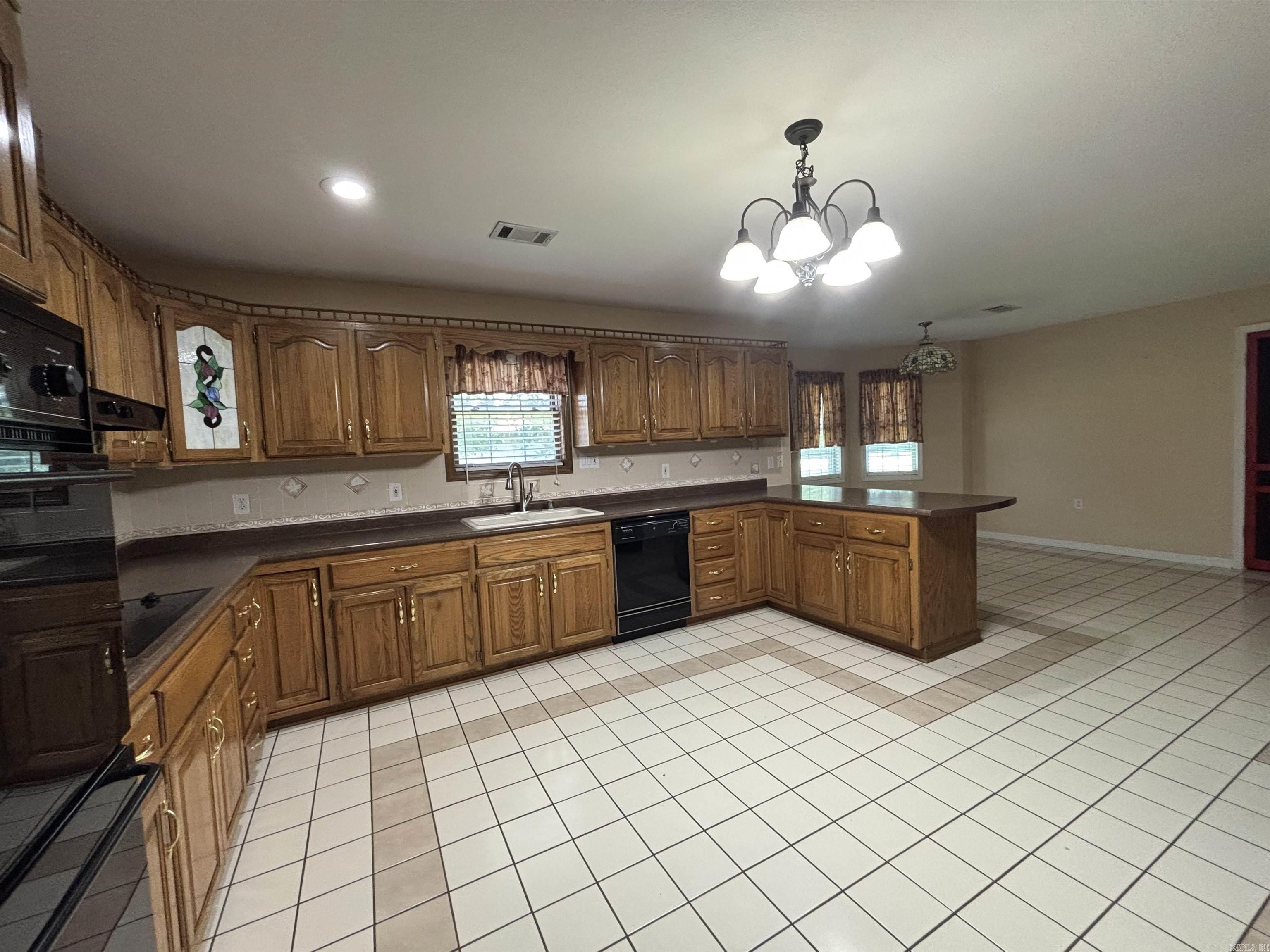 100 Charleston  Walnut Ridge, AR