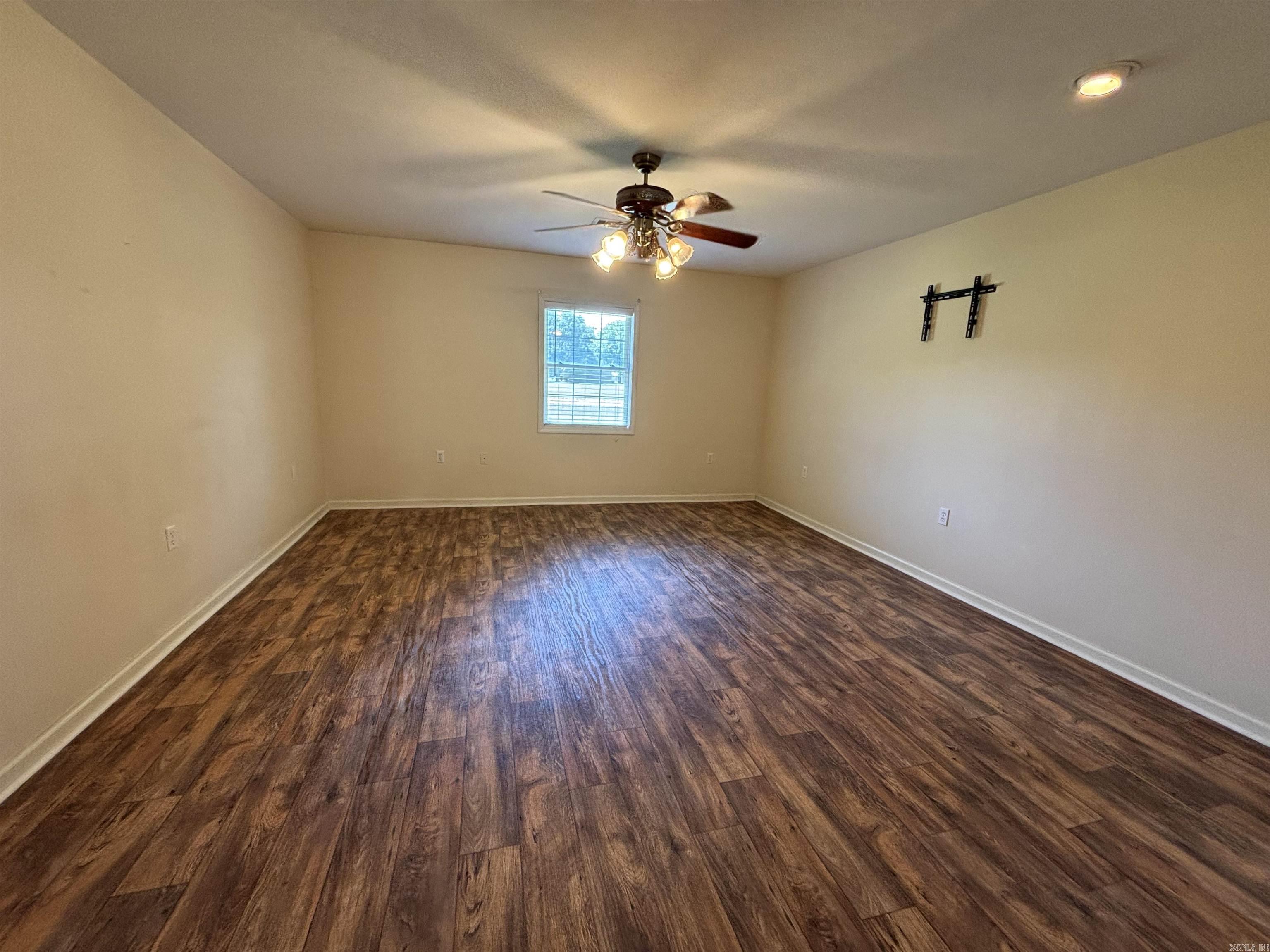 100 Charleston  Walnut Ridge, AR