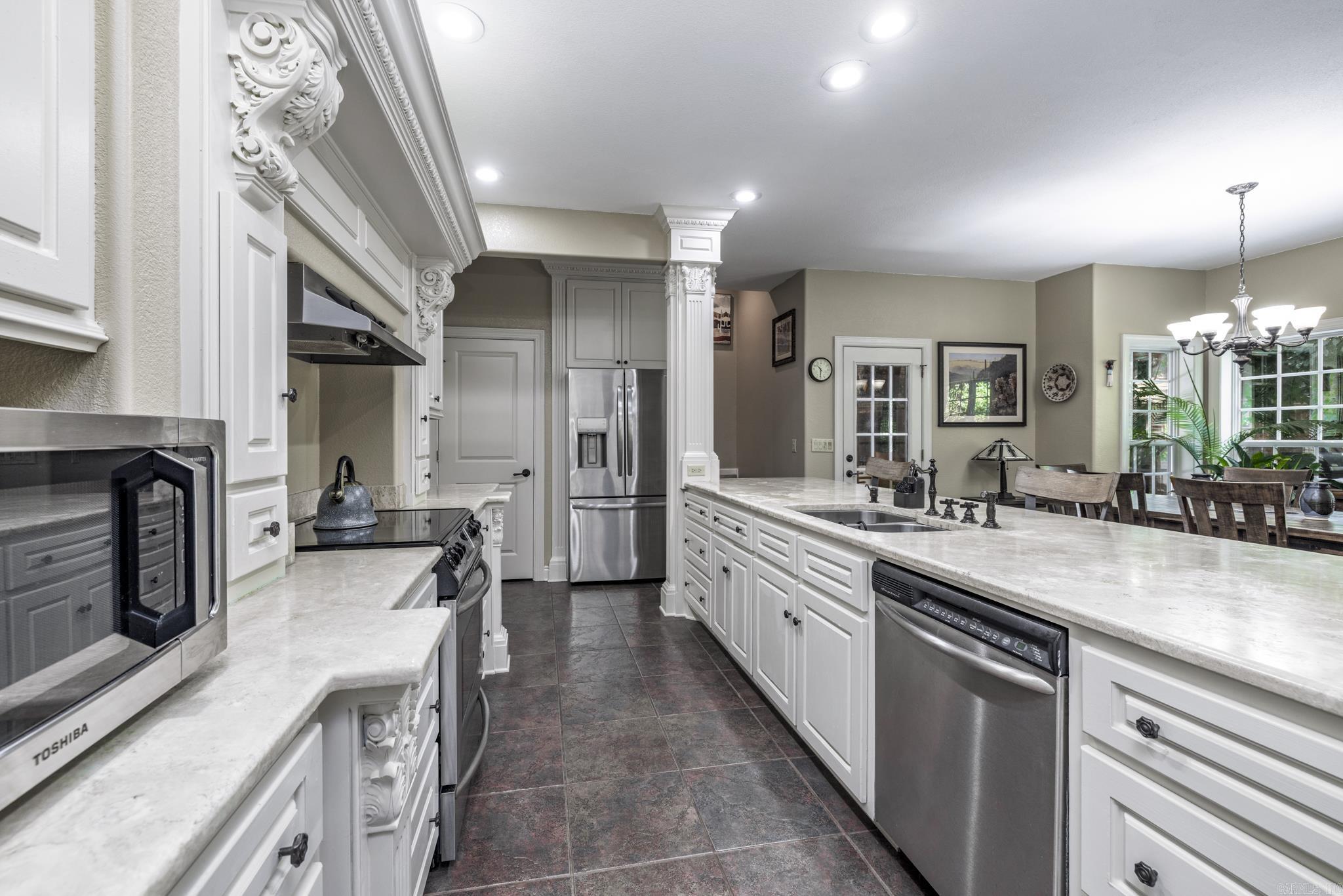 93 Cifuentes 93 Cifuentes Way Hot Springs Village, AR