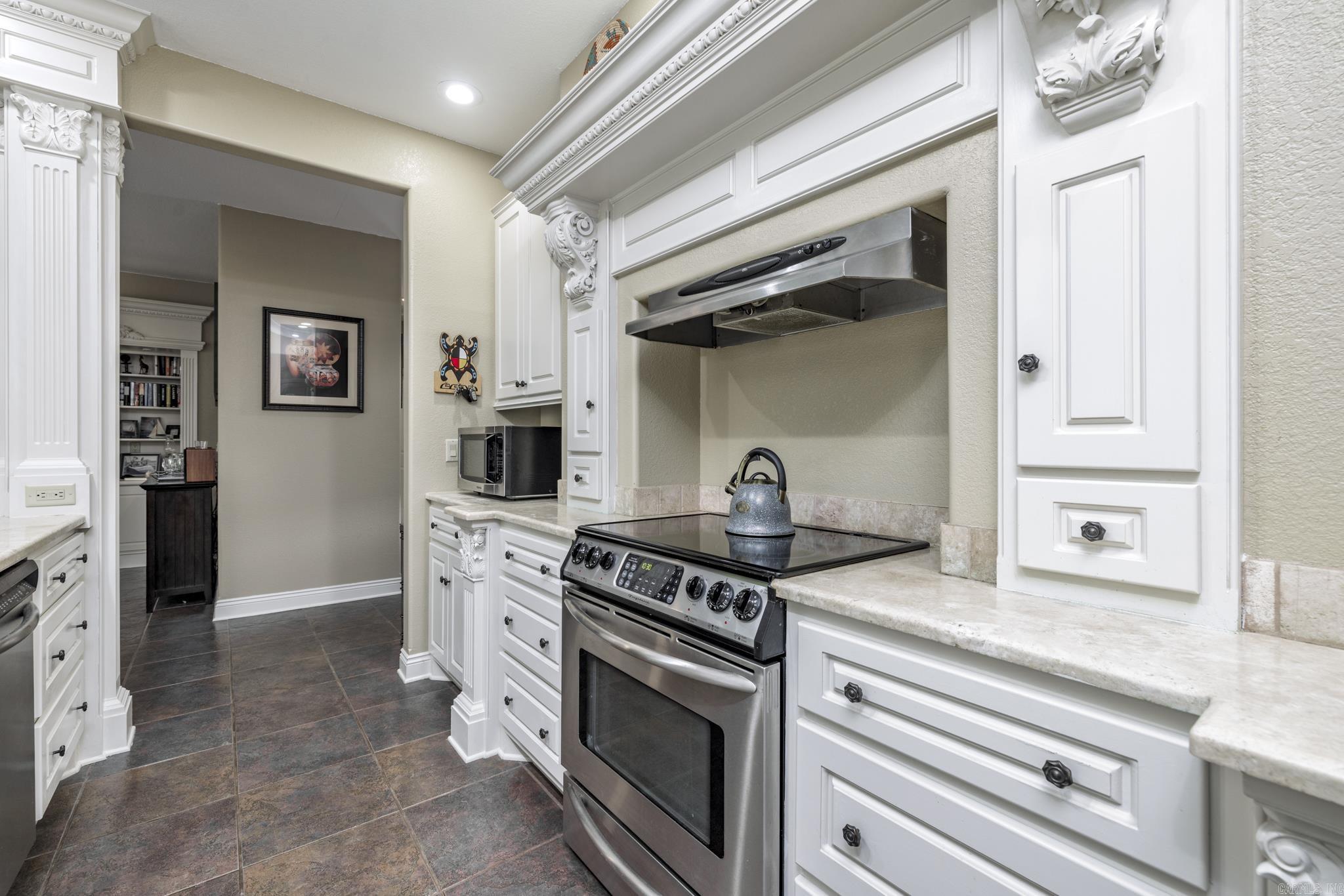 93 Cifuentes 93 Cifuentes Way Hot Springs Village, AR