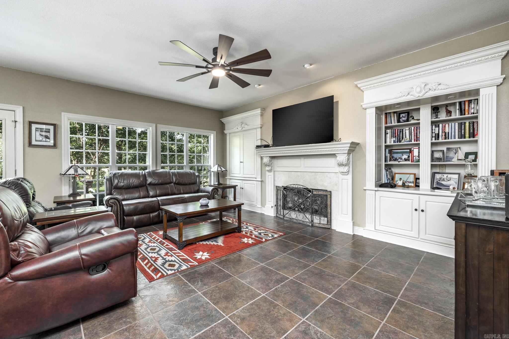 93 Cifuentes 93 Cifuentes Way Hot Springs Village, AR