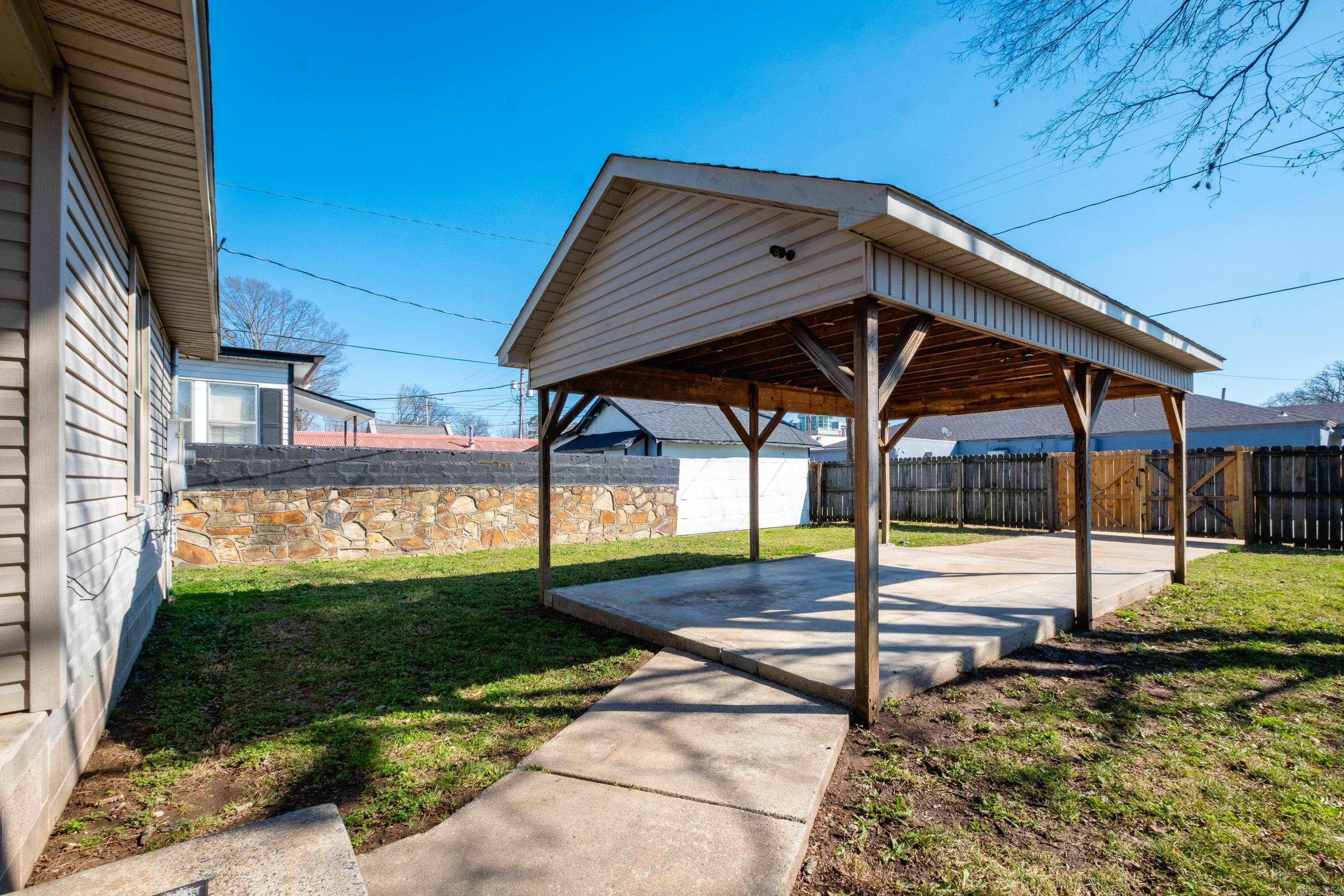 4009 W 11th  Little Rock, AR