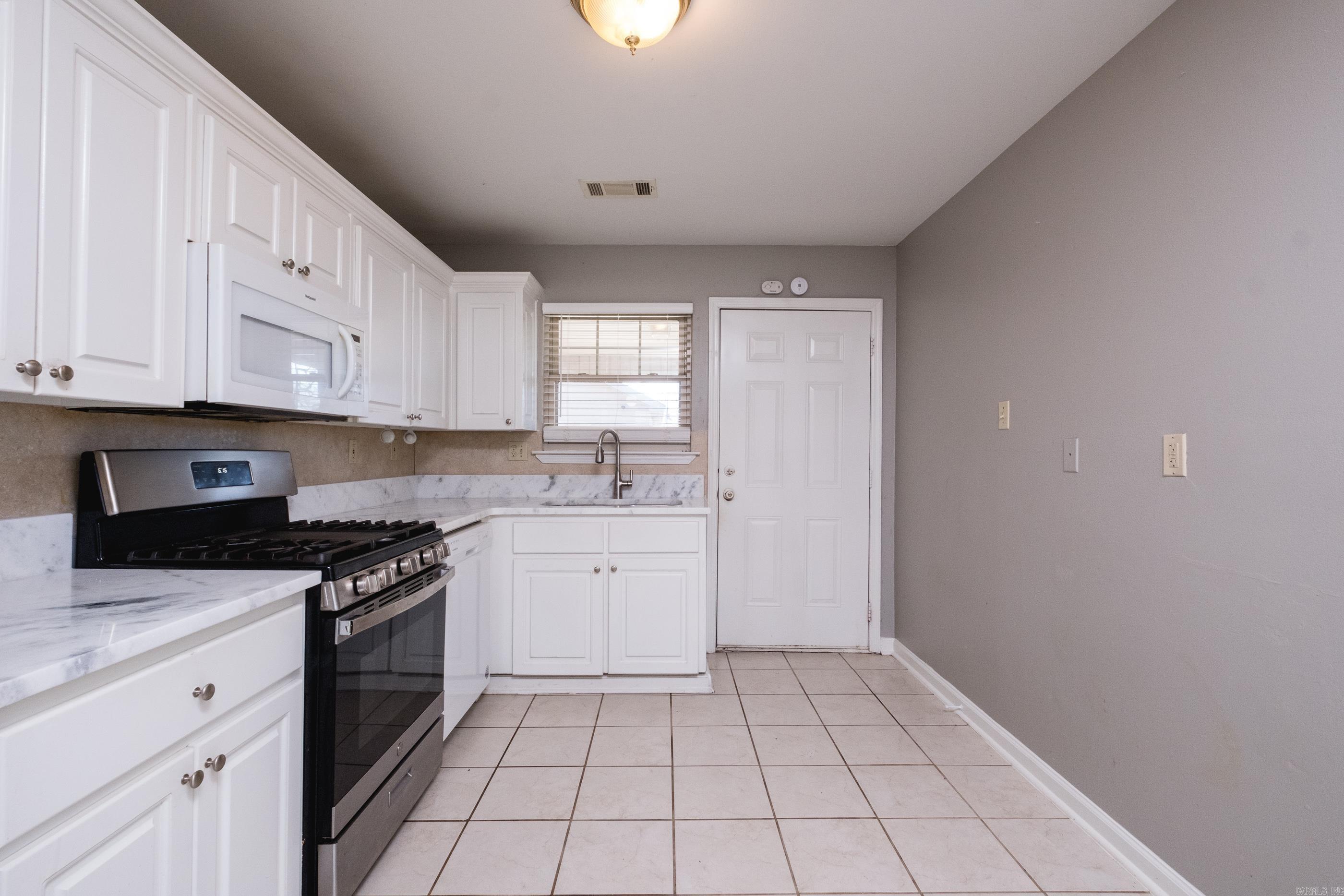 4009 W 11th  Little Rock, AR