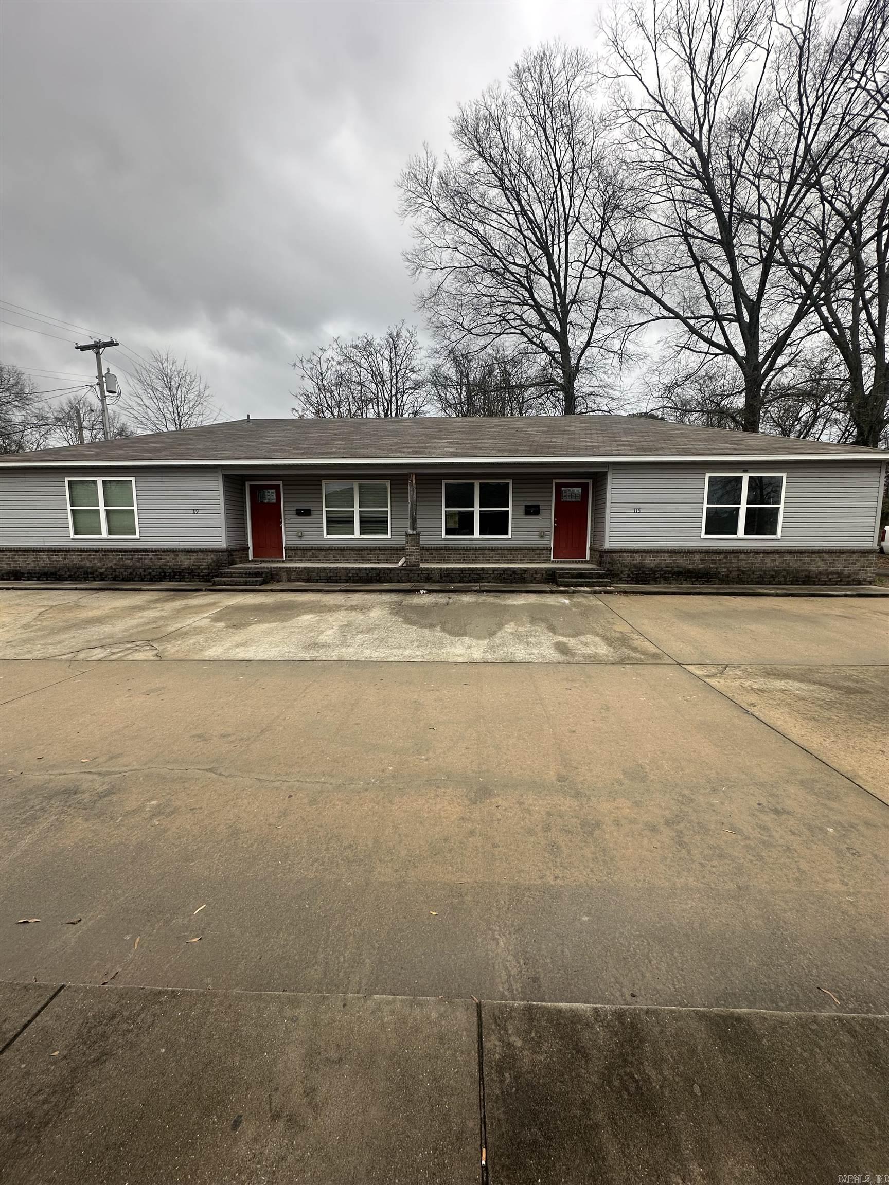 113,115,117,119 First  Benton, AR