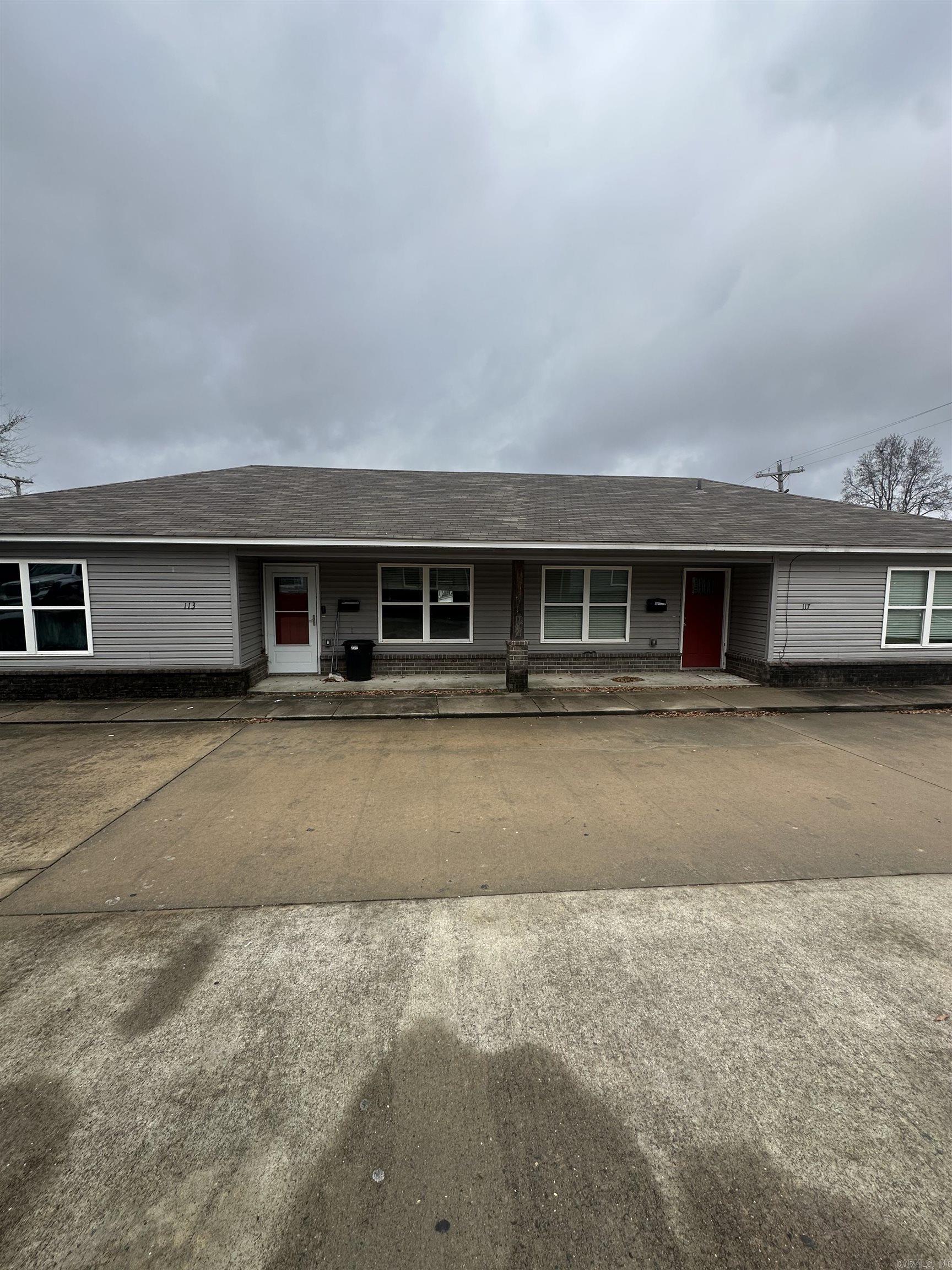 113,115,117,119 First  Benton, AR