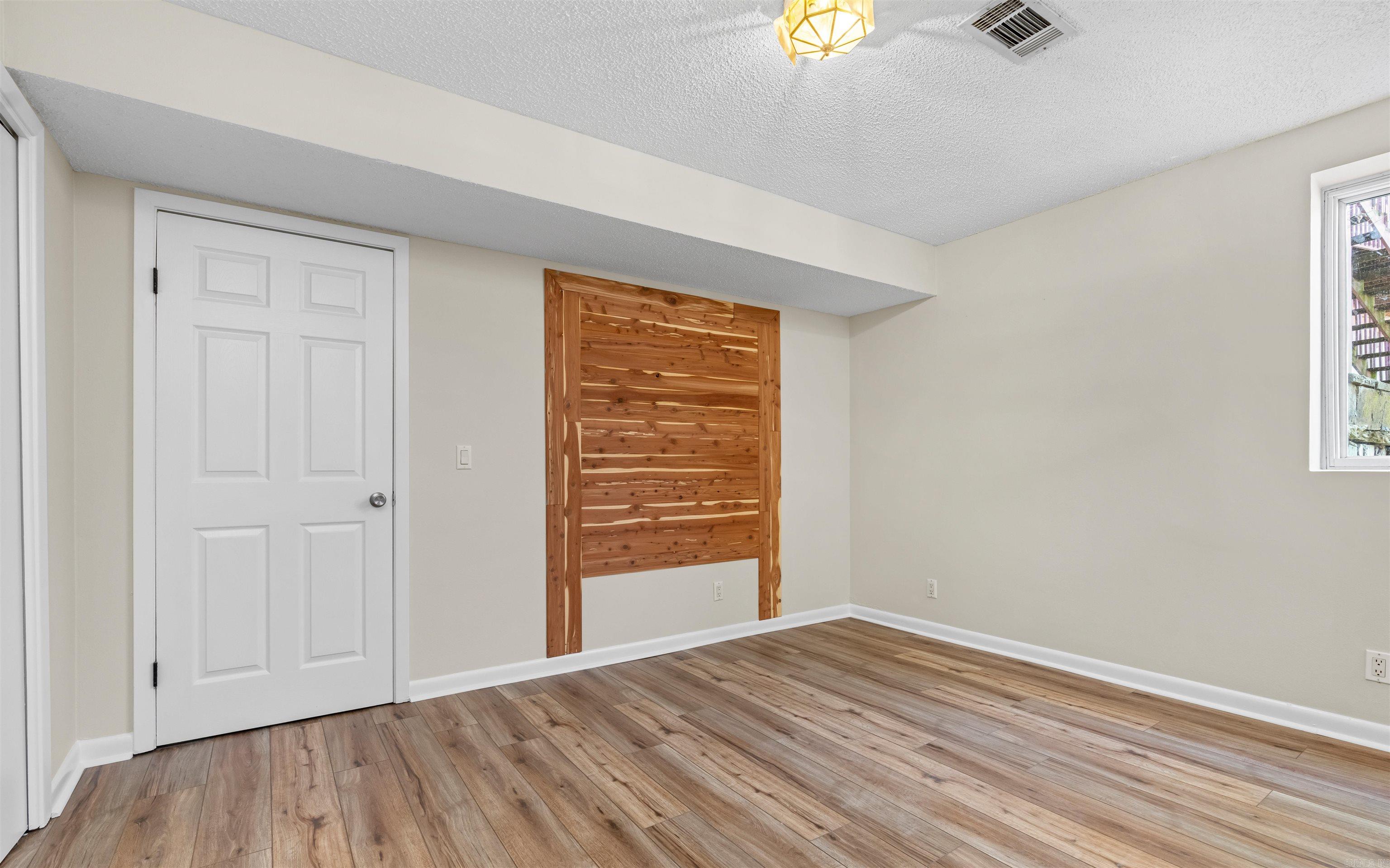 6 Opalo  Hot Springs Village, AR