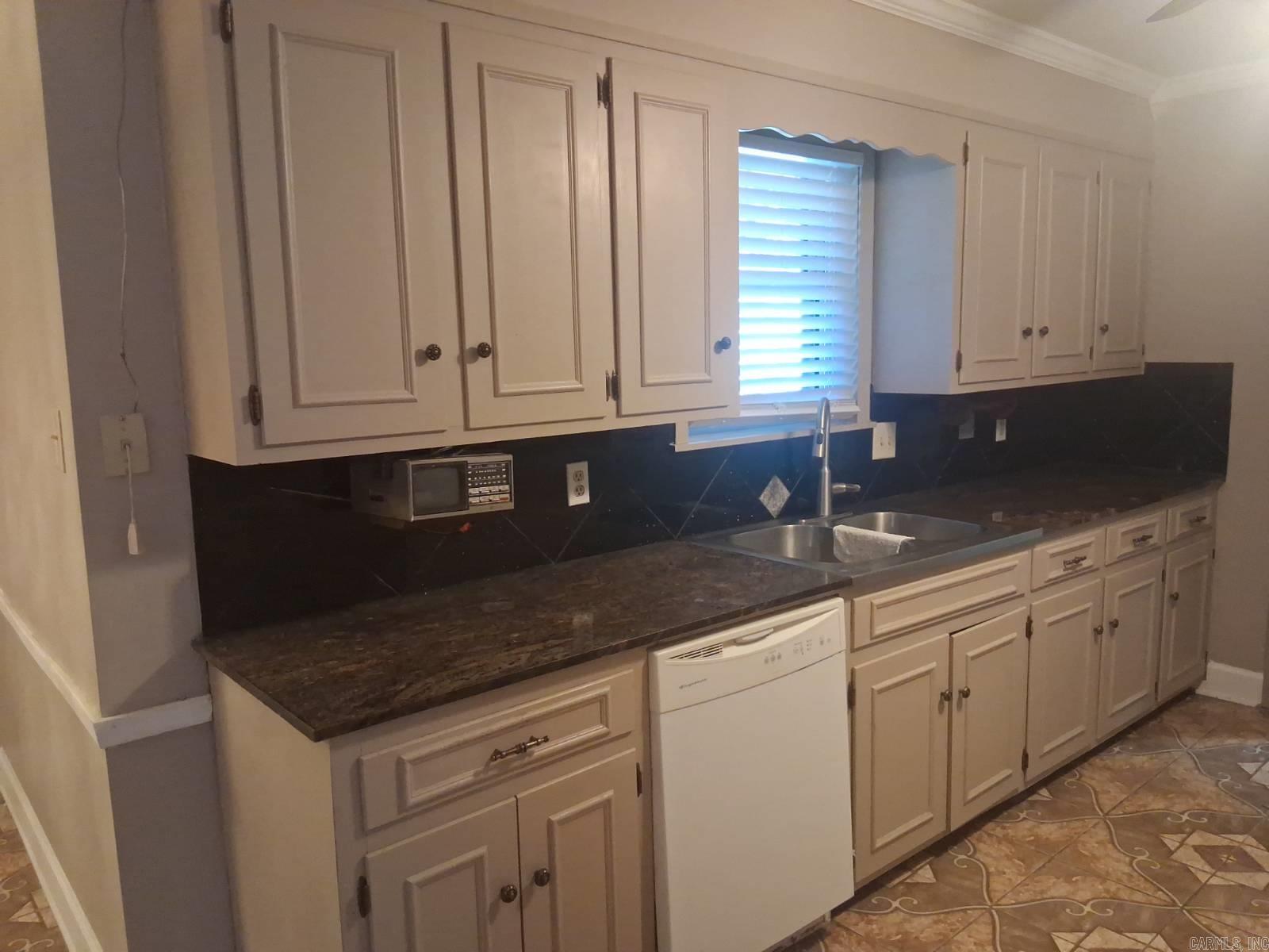 3904 Royal Forest  Pine Bluff, AR