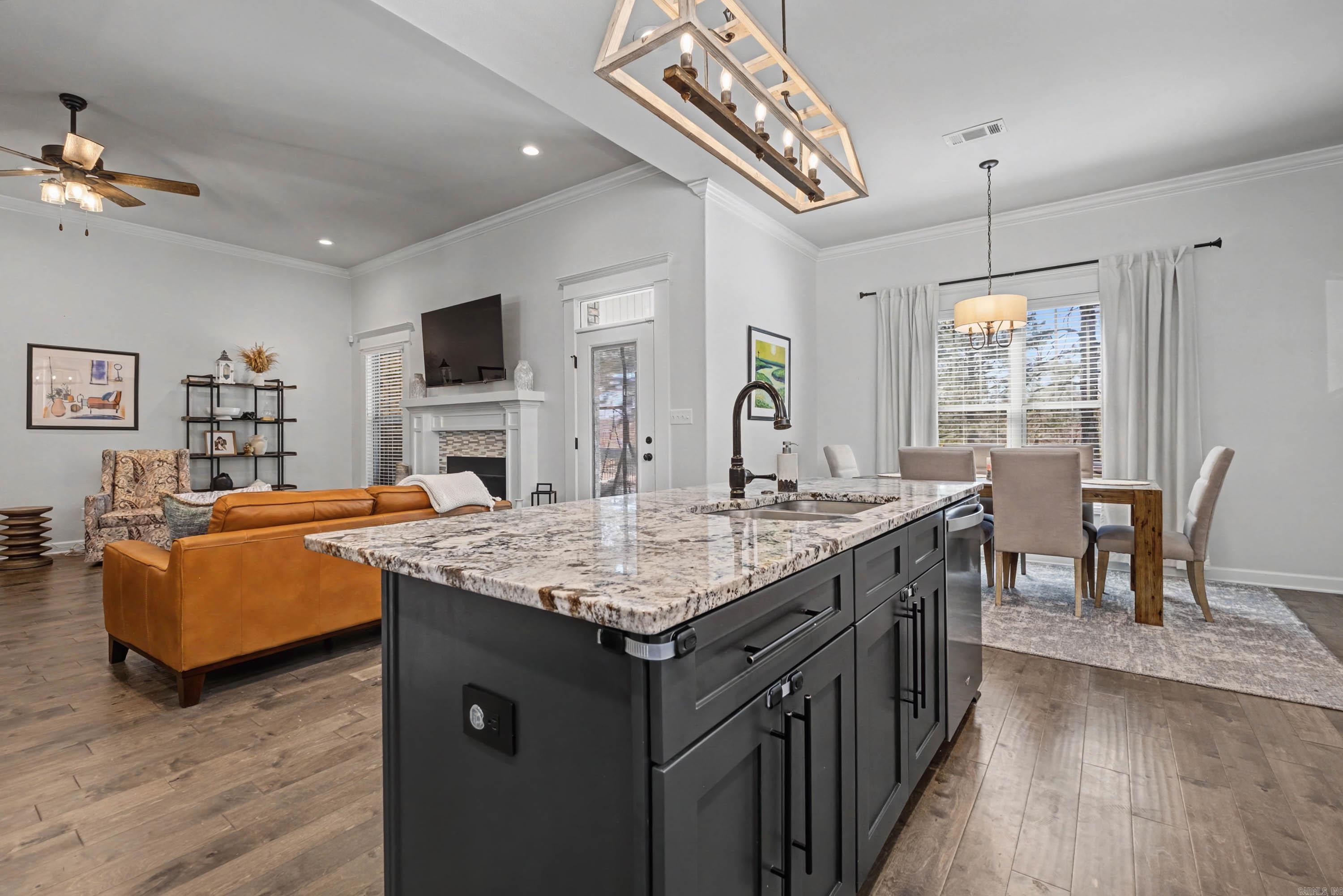 5615 S Shore  Hensley, AR