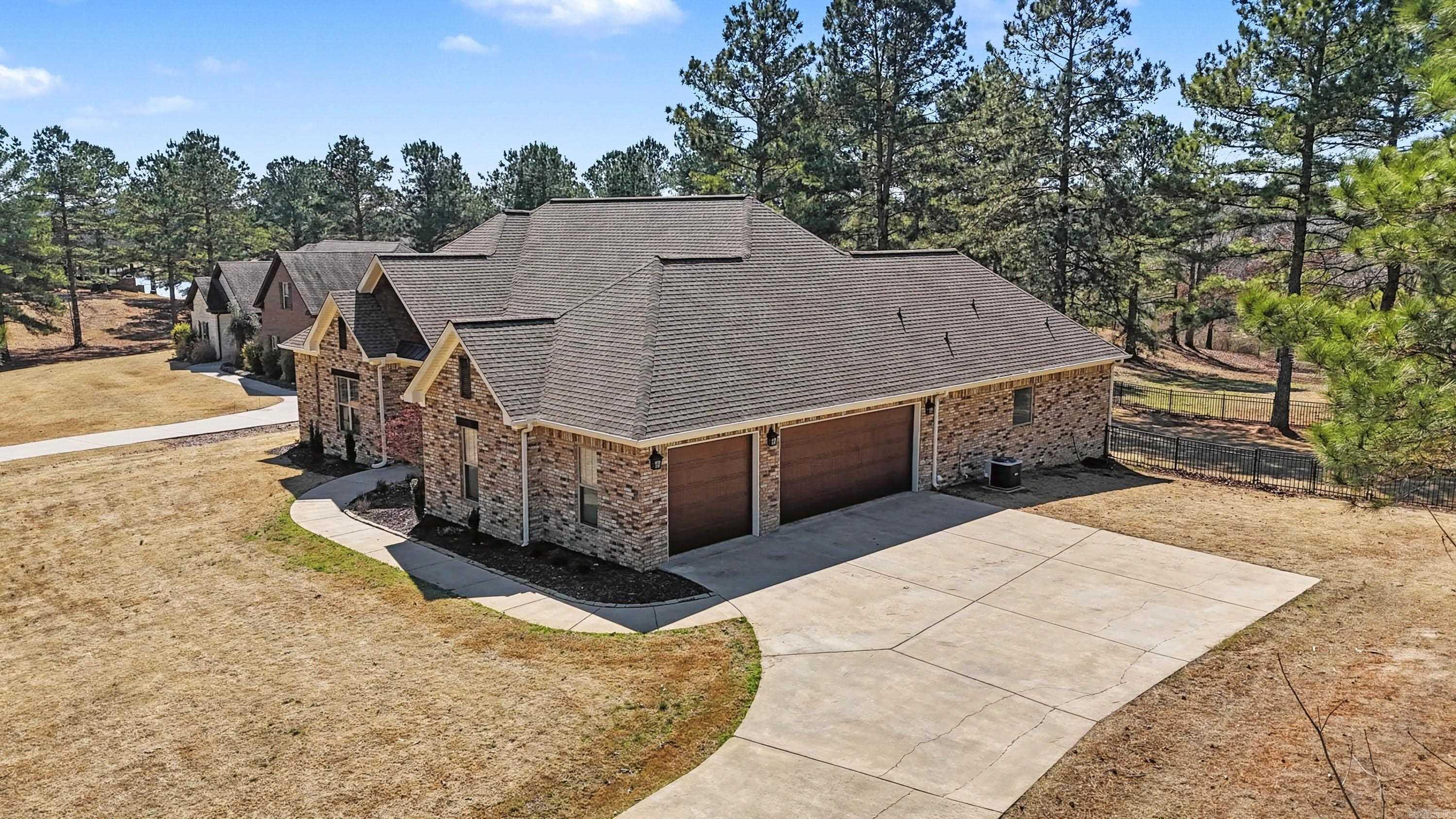 5615 S Shore  Hensley, AR