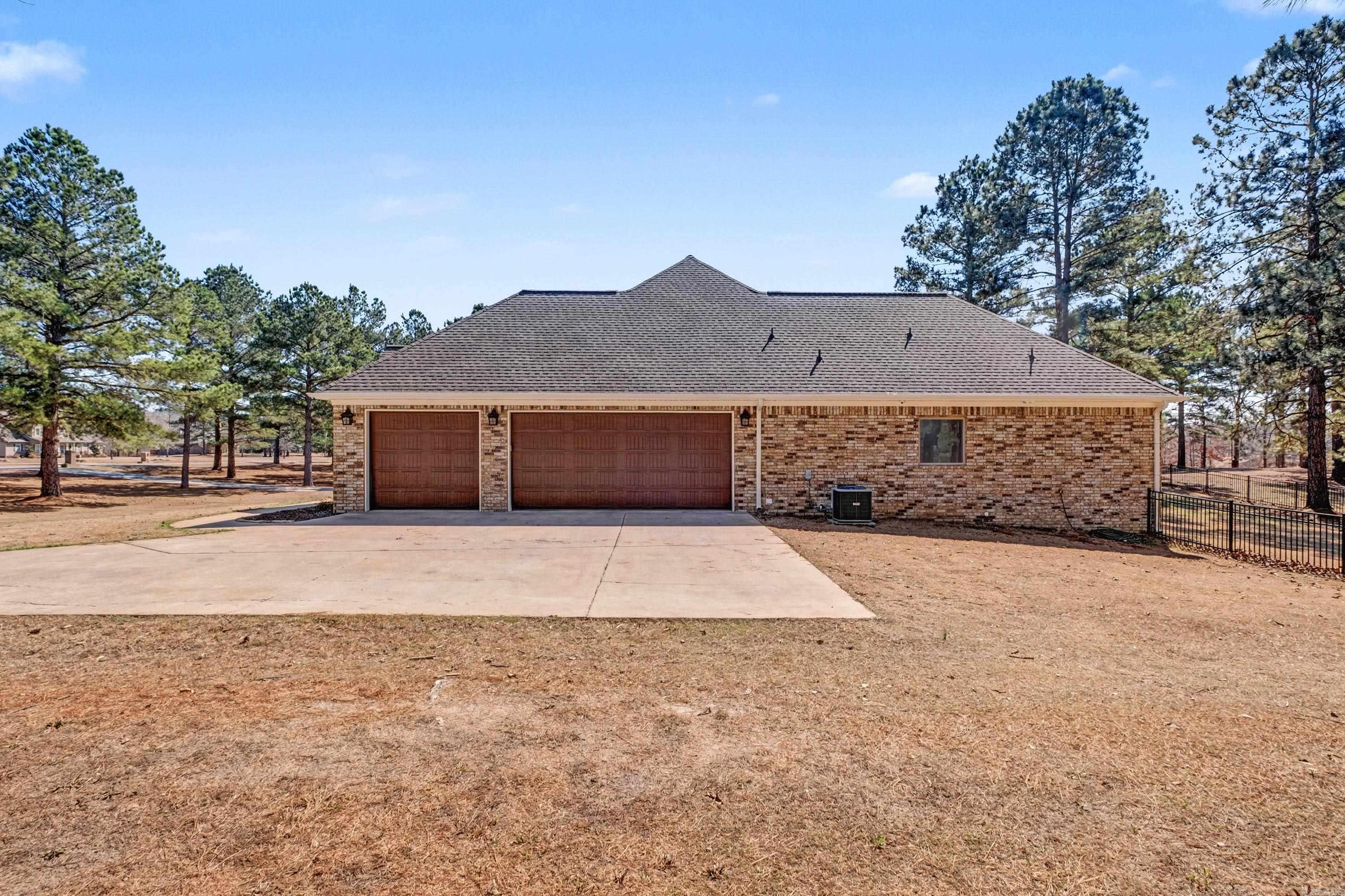 5615 S Shore  Hensley, AR