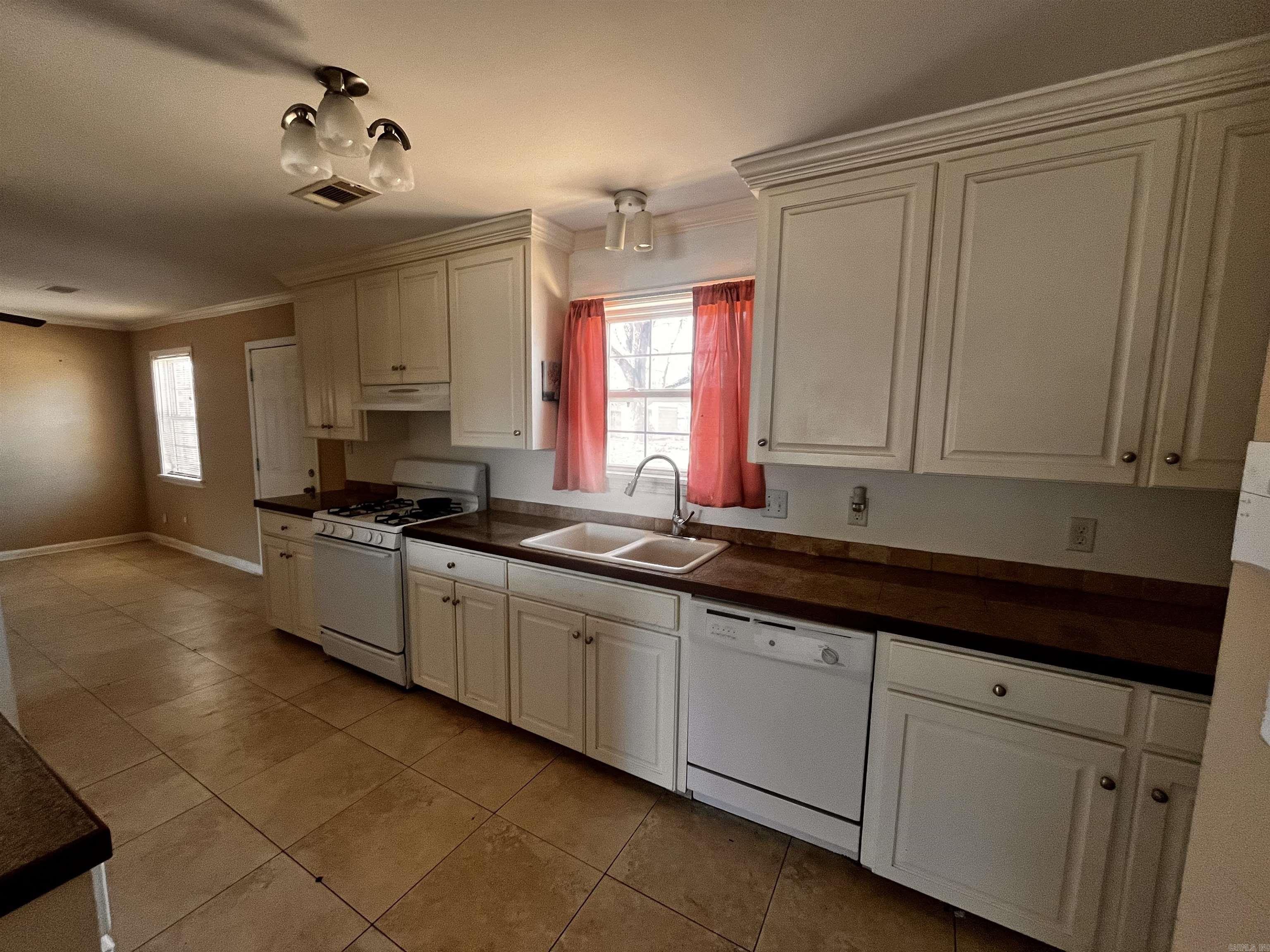 10200 Geyer Springs Rd  Little Rock, AR