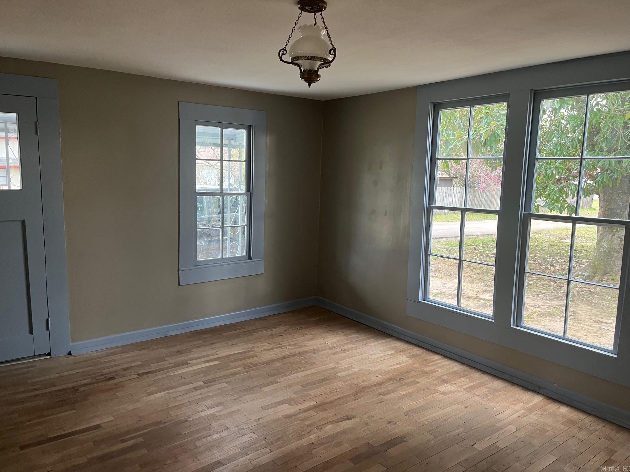 624 S Maple  Murfreesboro, AR