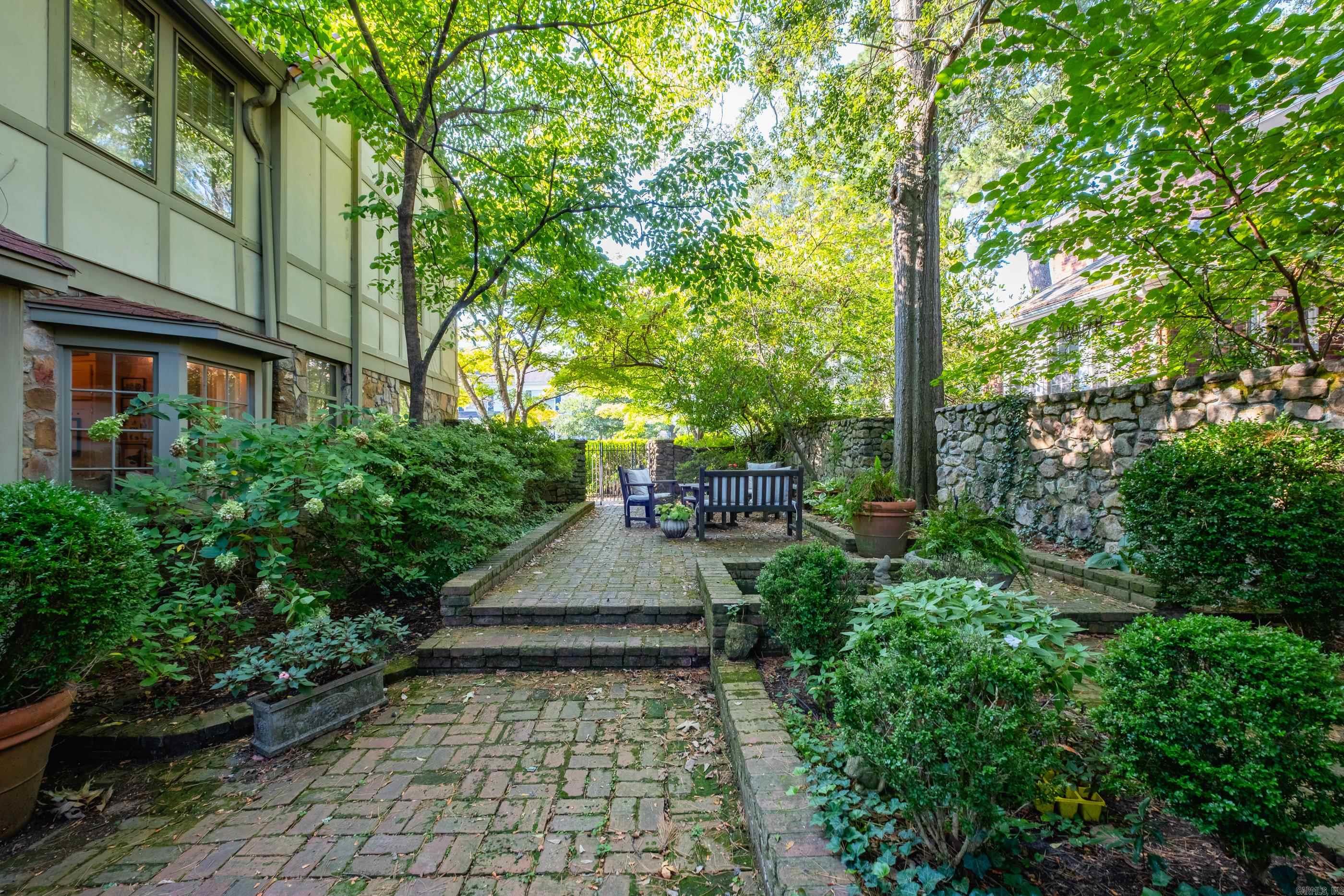 5116 Edgewood  Little Rock, AR