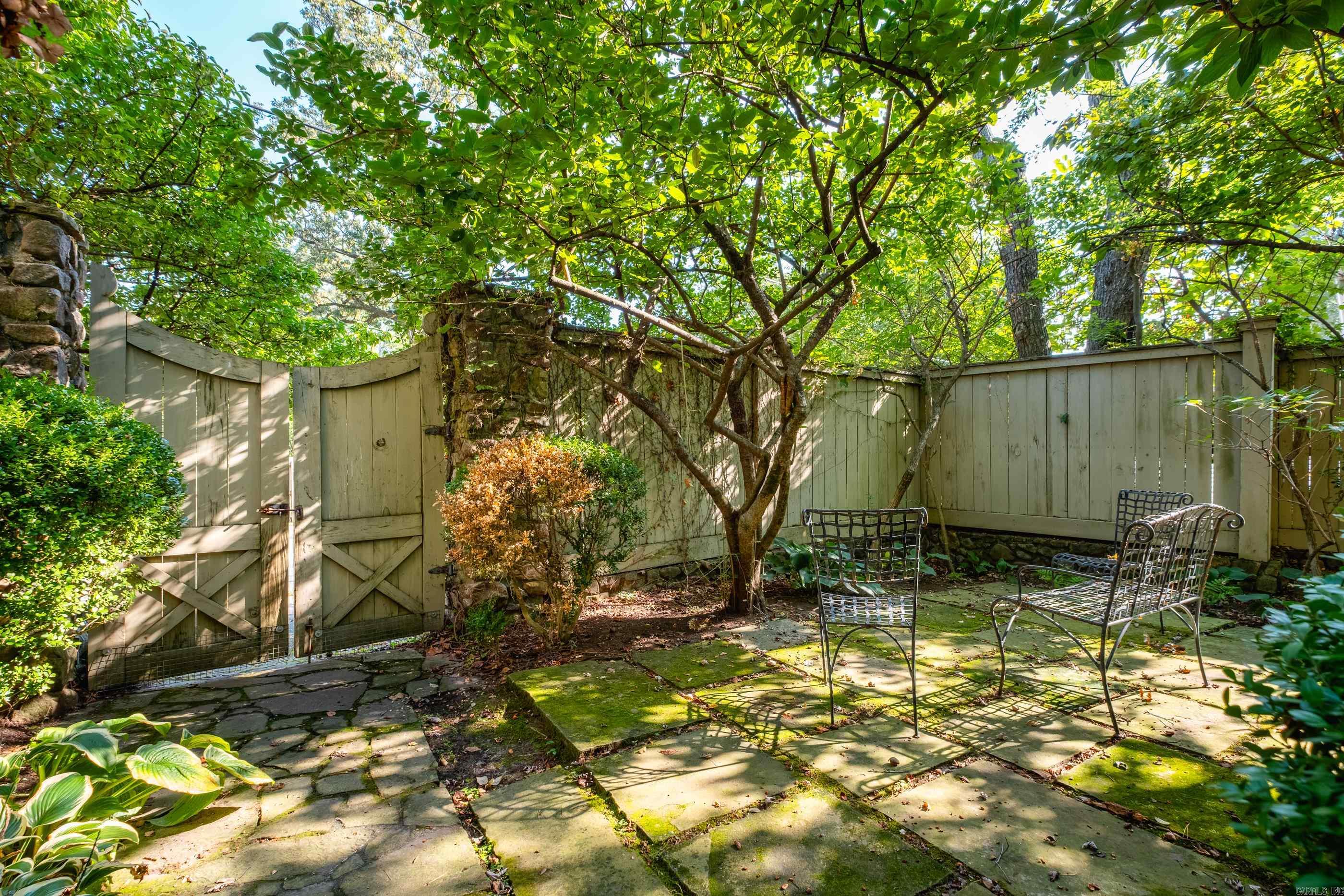 5116 Edgewood  Little Rock, AR