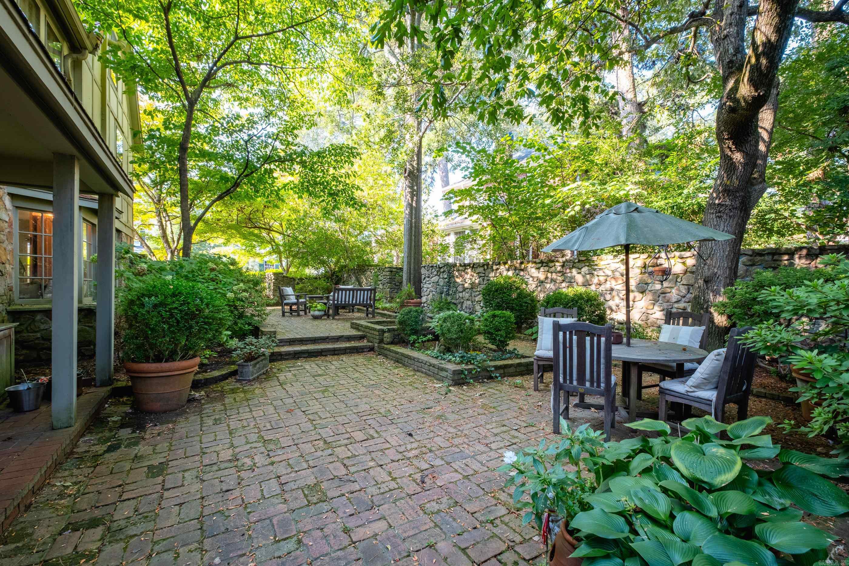 5116 Edgewood  Little Rock, AR