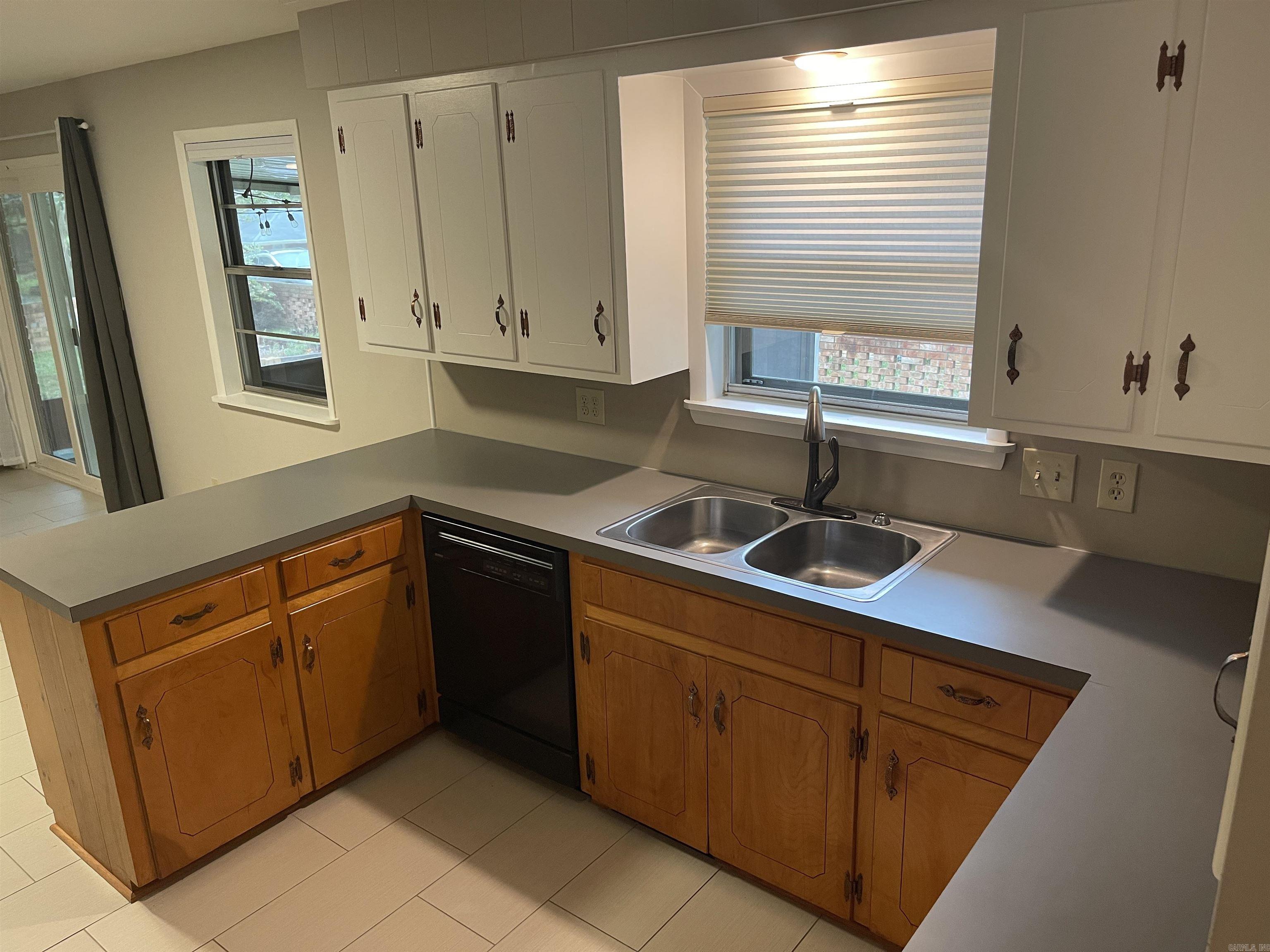 10 Talmage Drive  Little Rock, AR