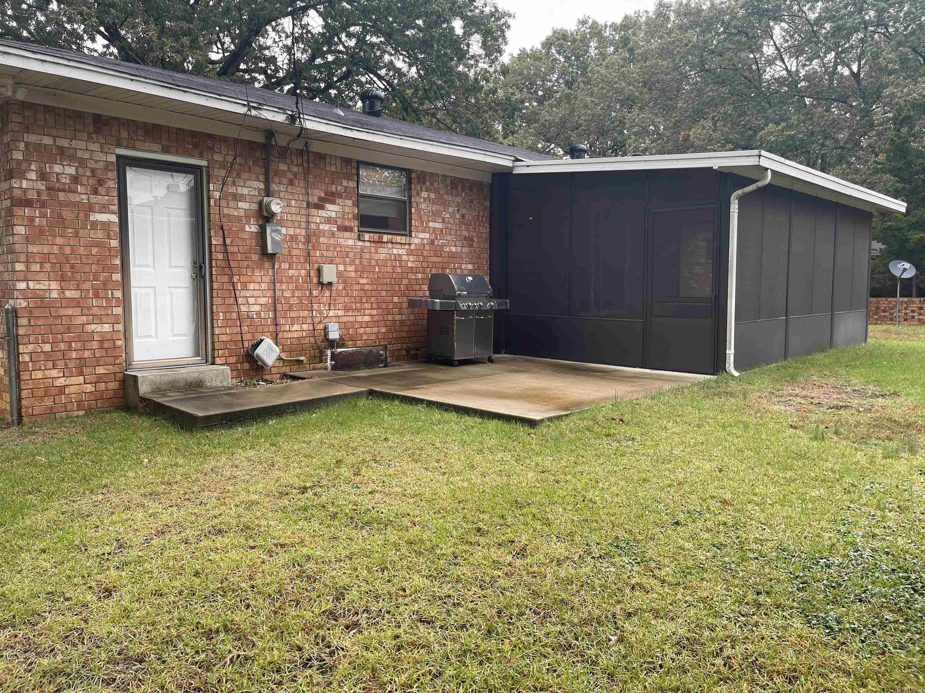 10 Talmage Drive  Little Rock, AR