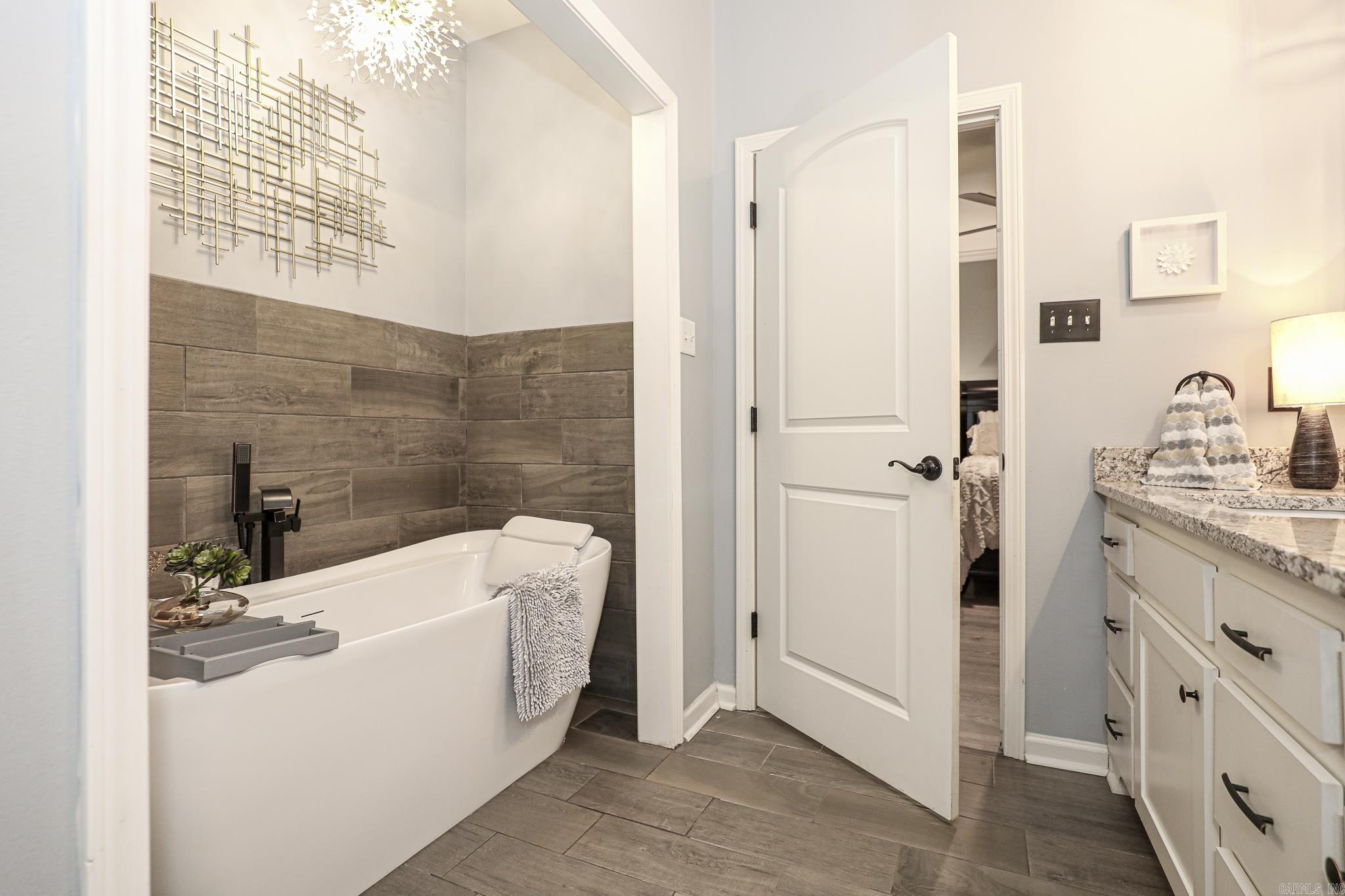 9025 DIAMOND RIDGE  Benton, AR