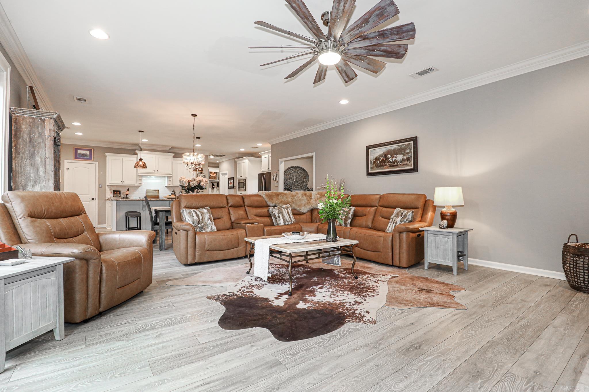 9025 DIAMOND RIDGE  Benton, AR