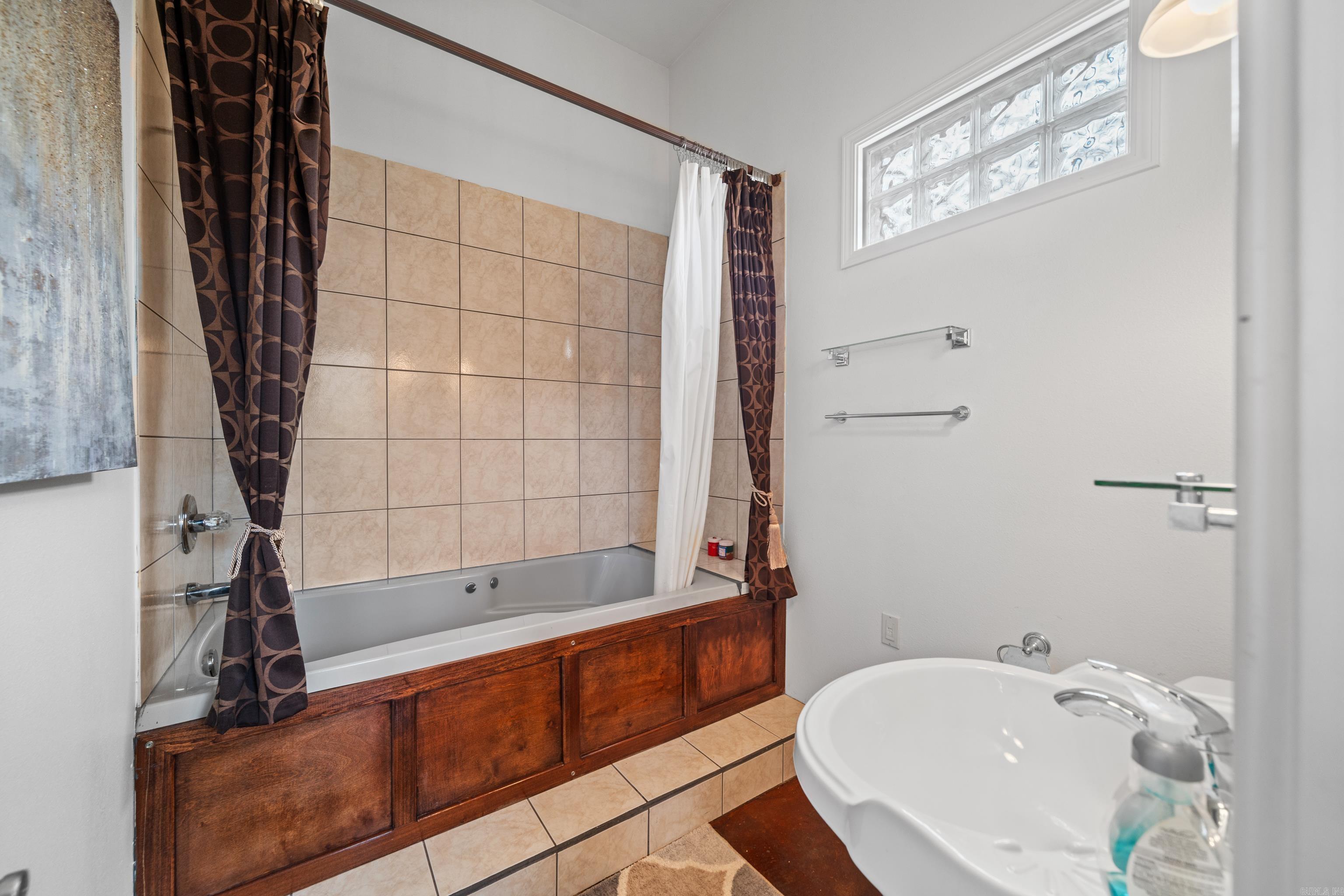 16 Stonegate Shores  Hot Springs, AR