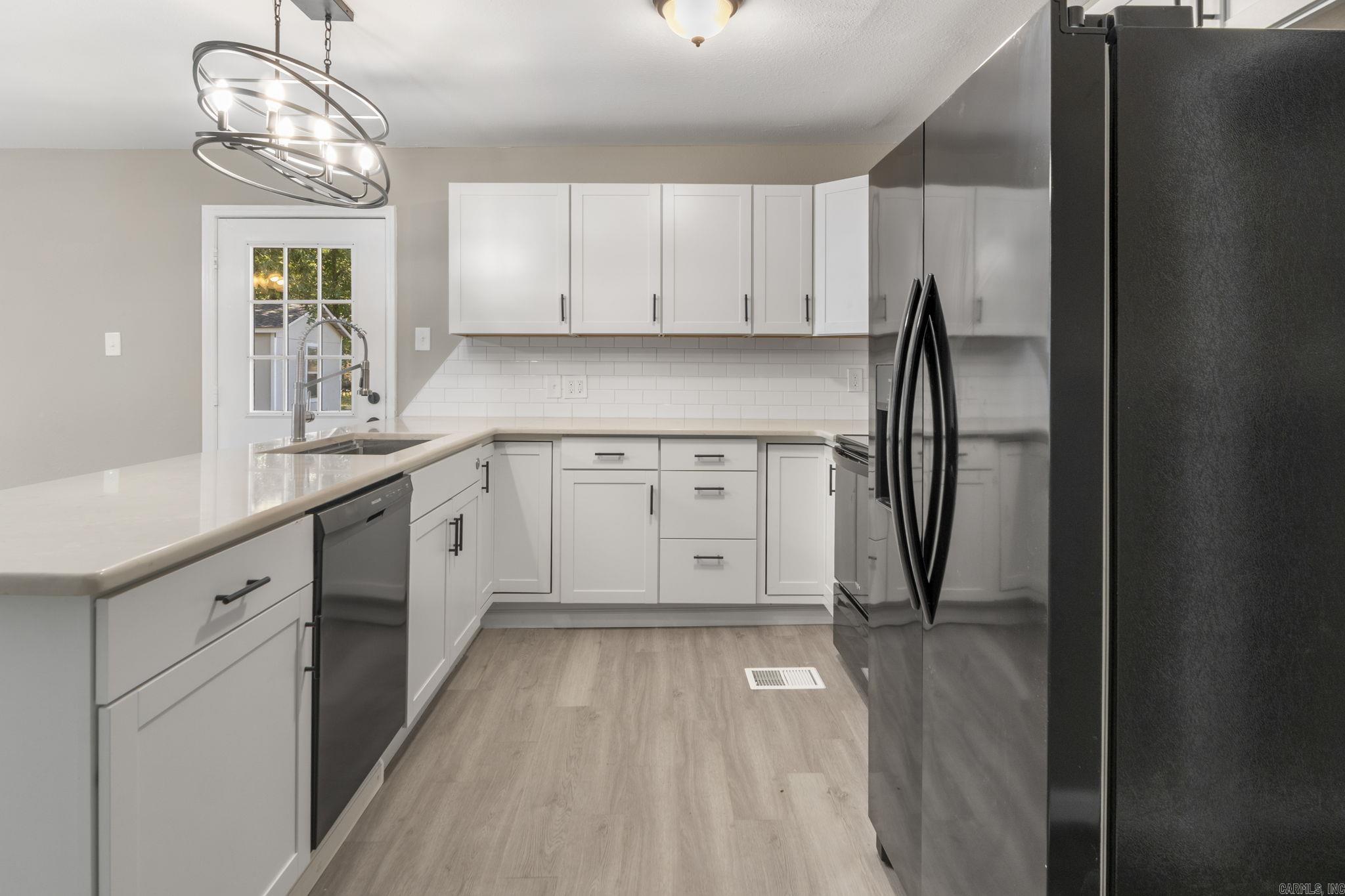 9914 Pinnacle Valley  Little Rock, AR