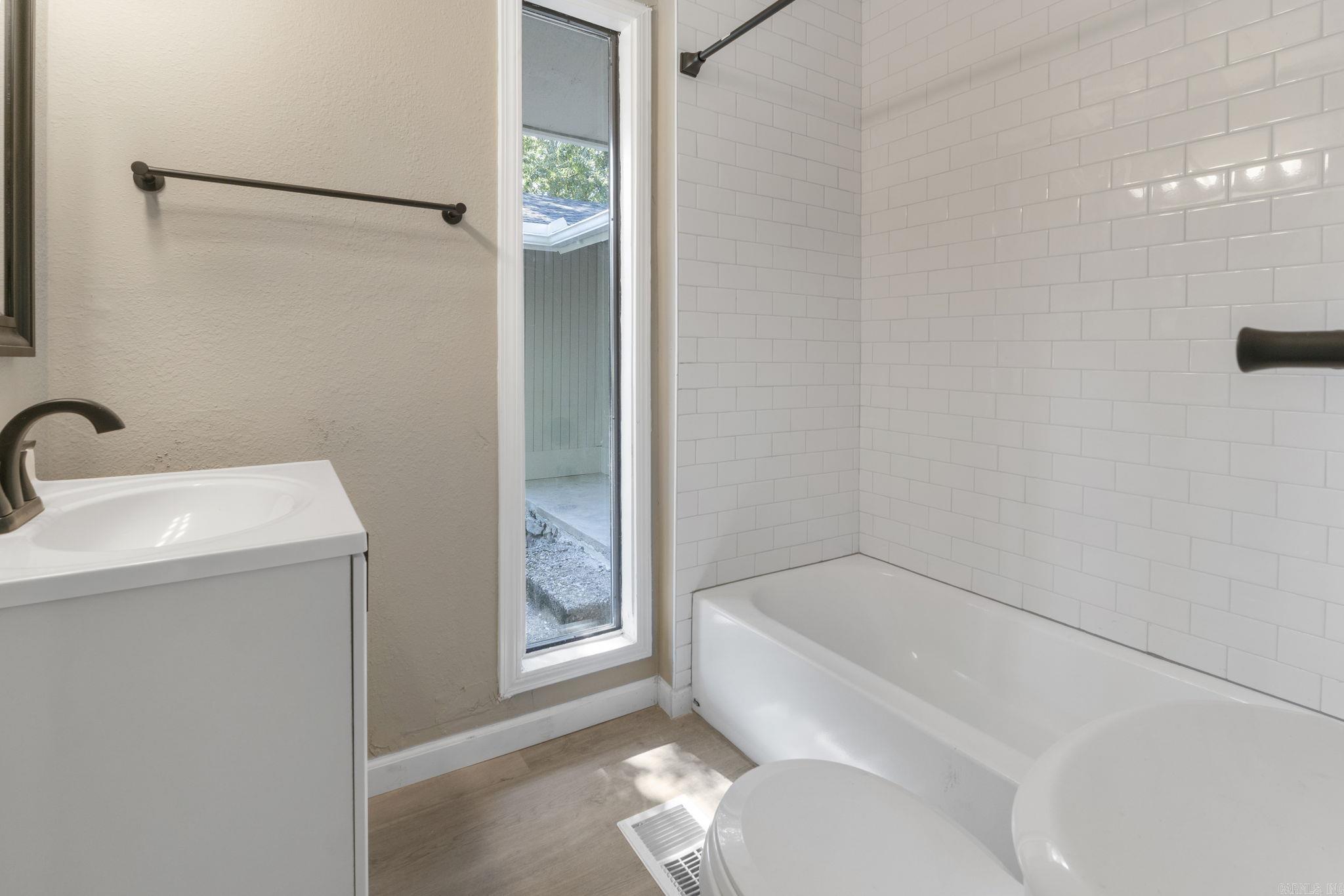 9914 Pinnacle Valley  Little Rock, AR