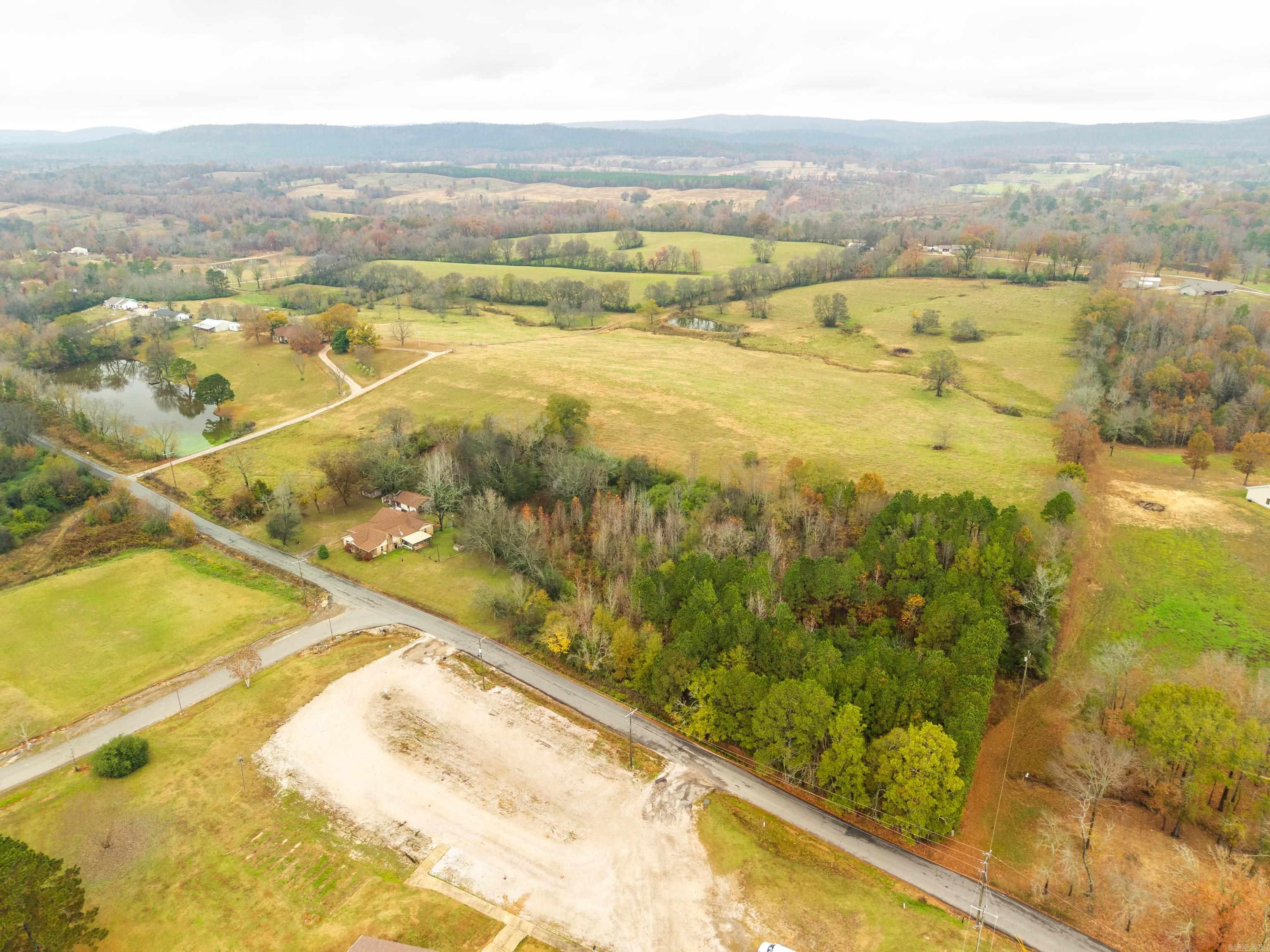 3284 Finch  Bismarck, AR