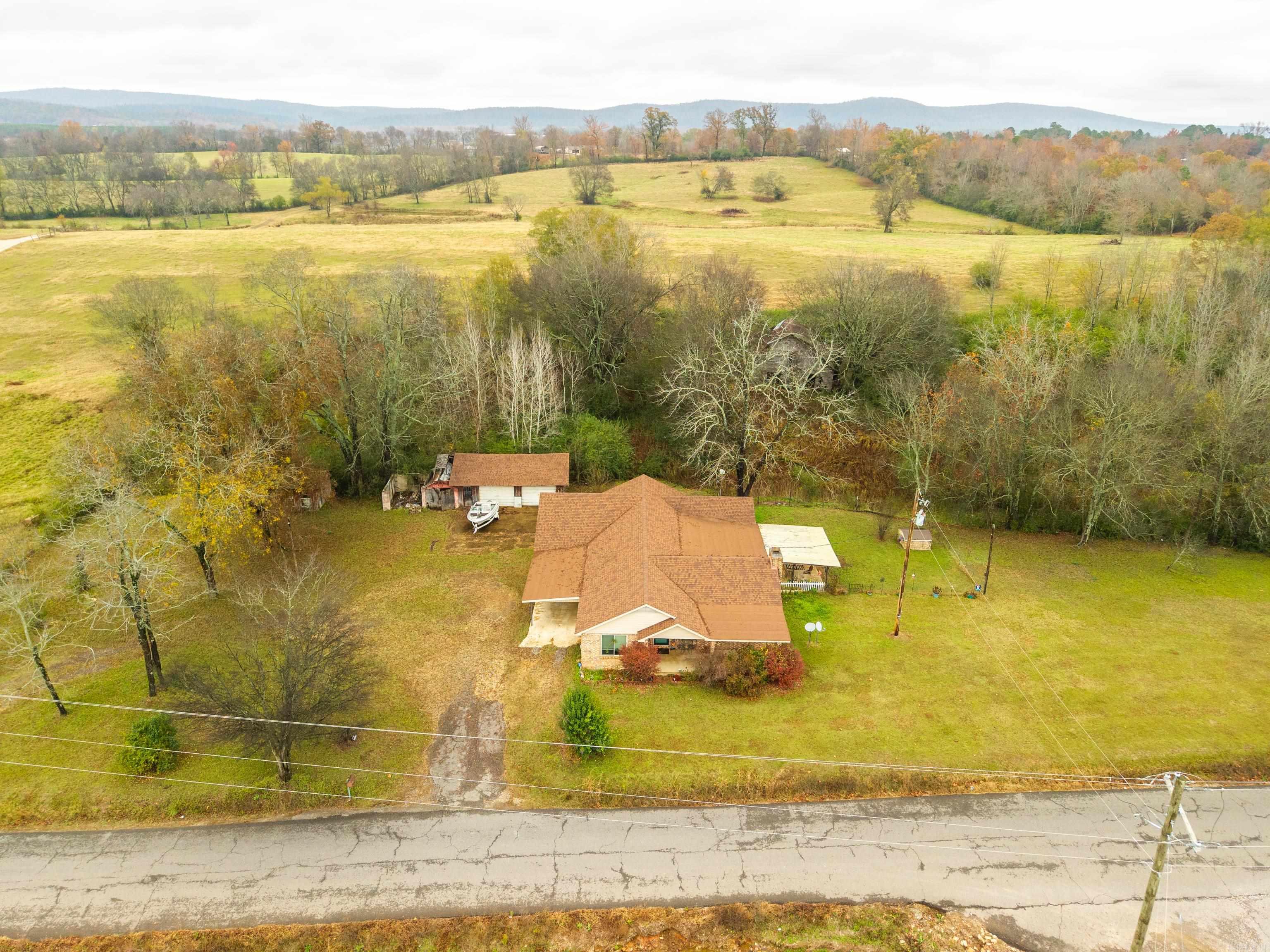 3284 Finch  Bismarck, AR