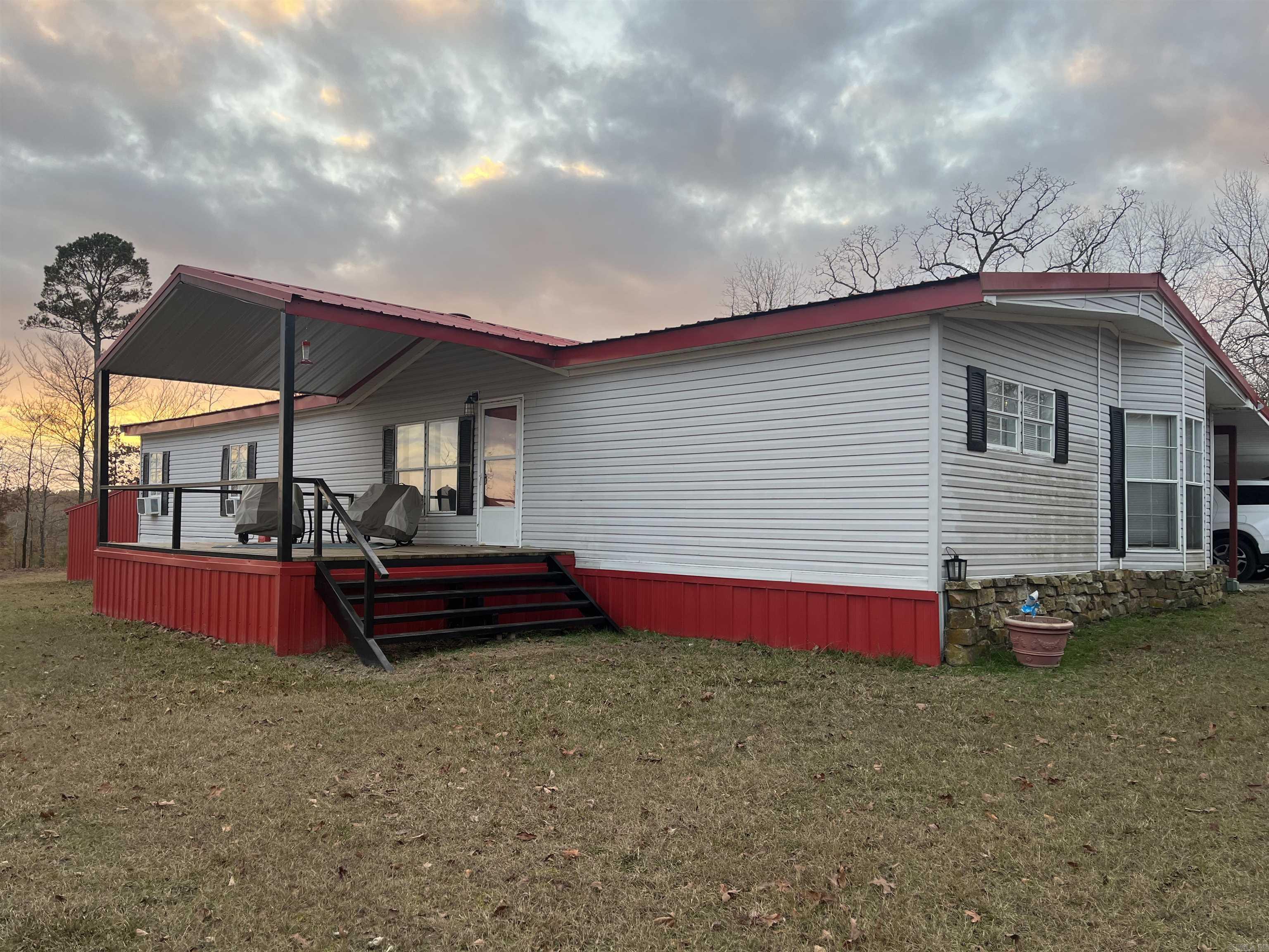 373 Beacon Hill Road Murfreesboro, AR 71958