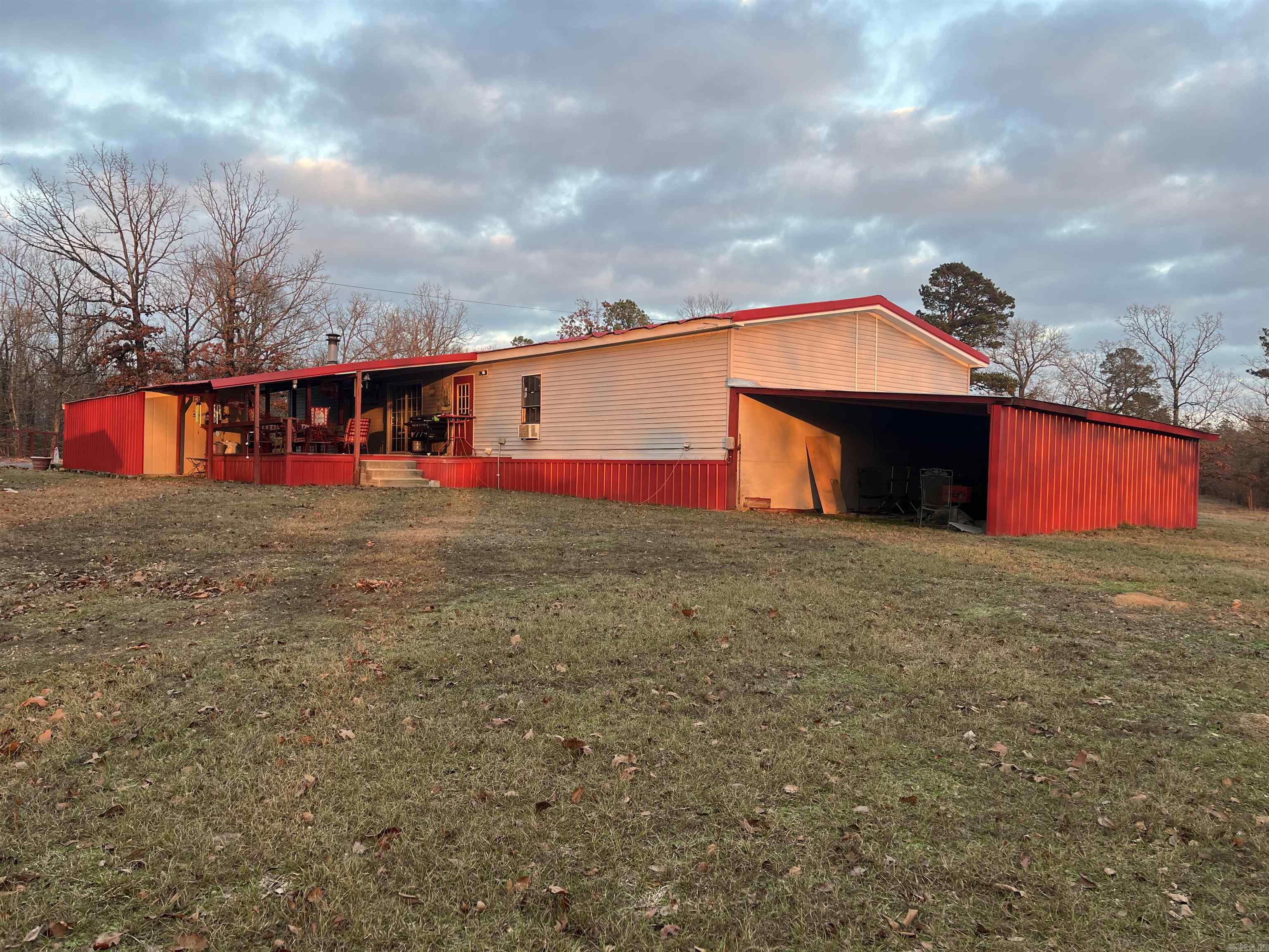 373 Beacon Hill Road Murfreesboro, AR 71958