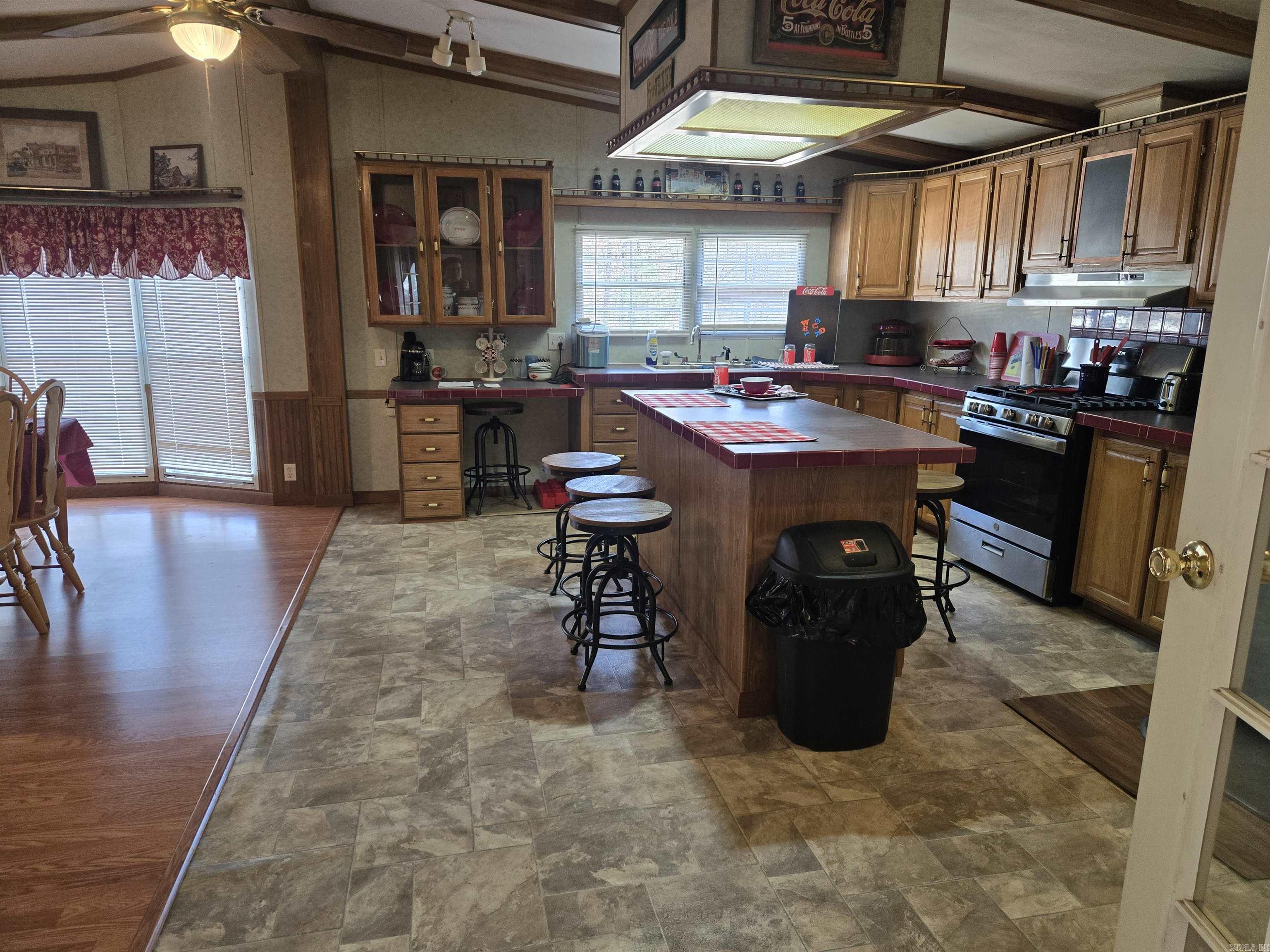 373 Beacon Hill Road Murfreesboro, AR 71958